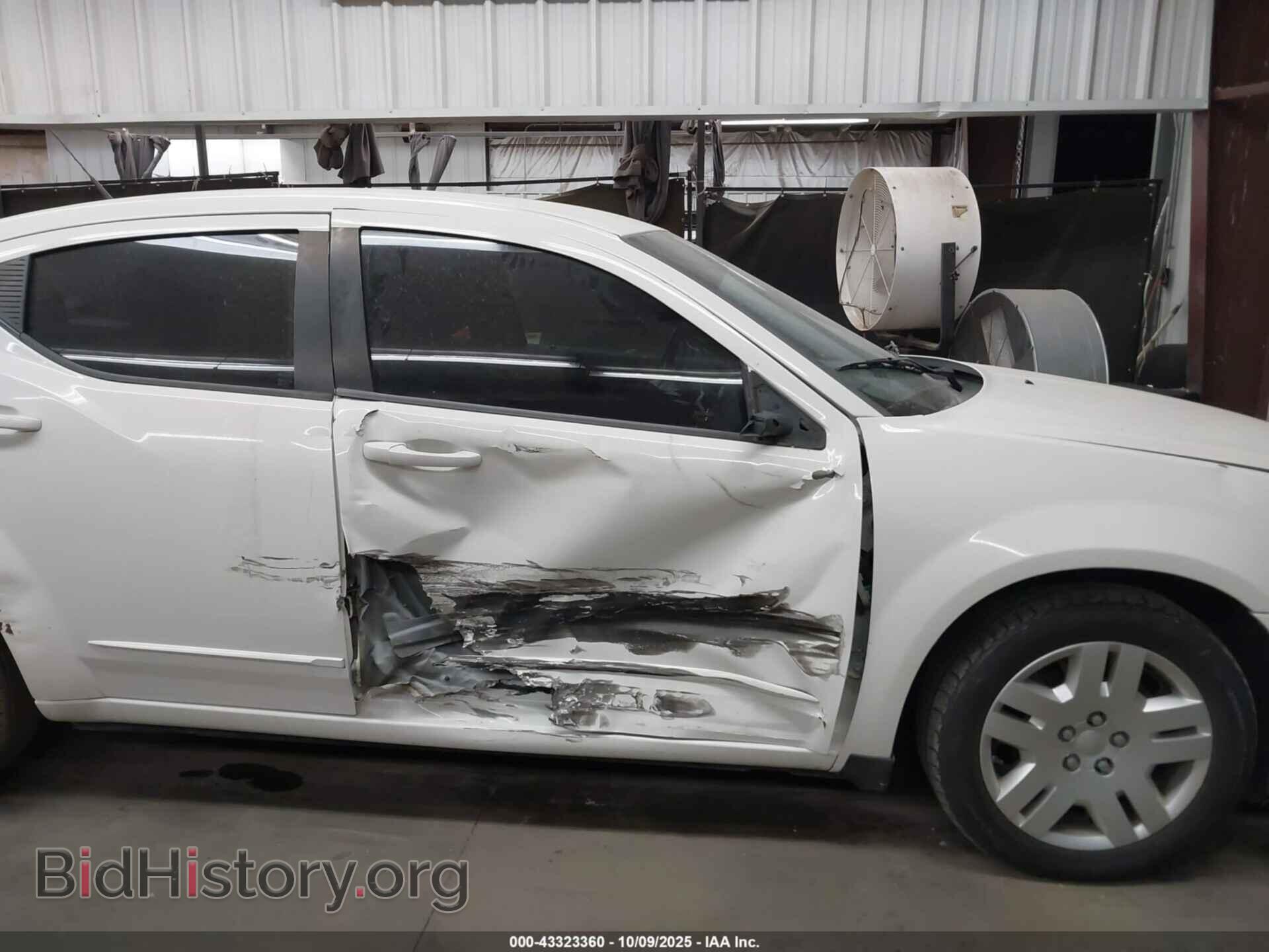 2011 DODGE AVENGER - VIN: 1B3BD4FB7BN523133 - Фото 6