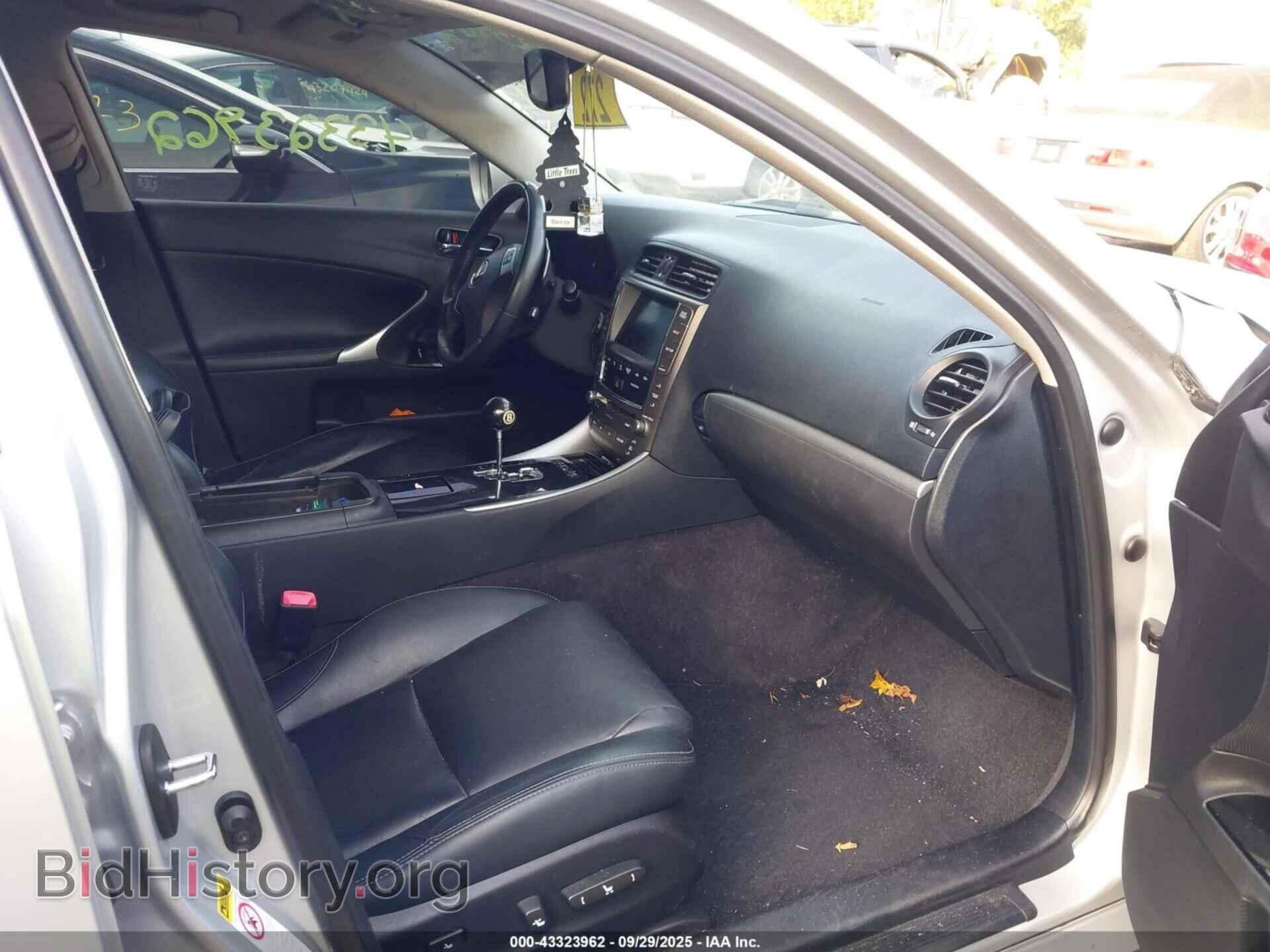 2011 LEXUS IS 250 - VIN: JTHCF5C26B5046894 - Photo 5