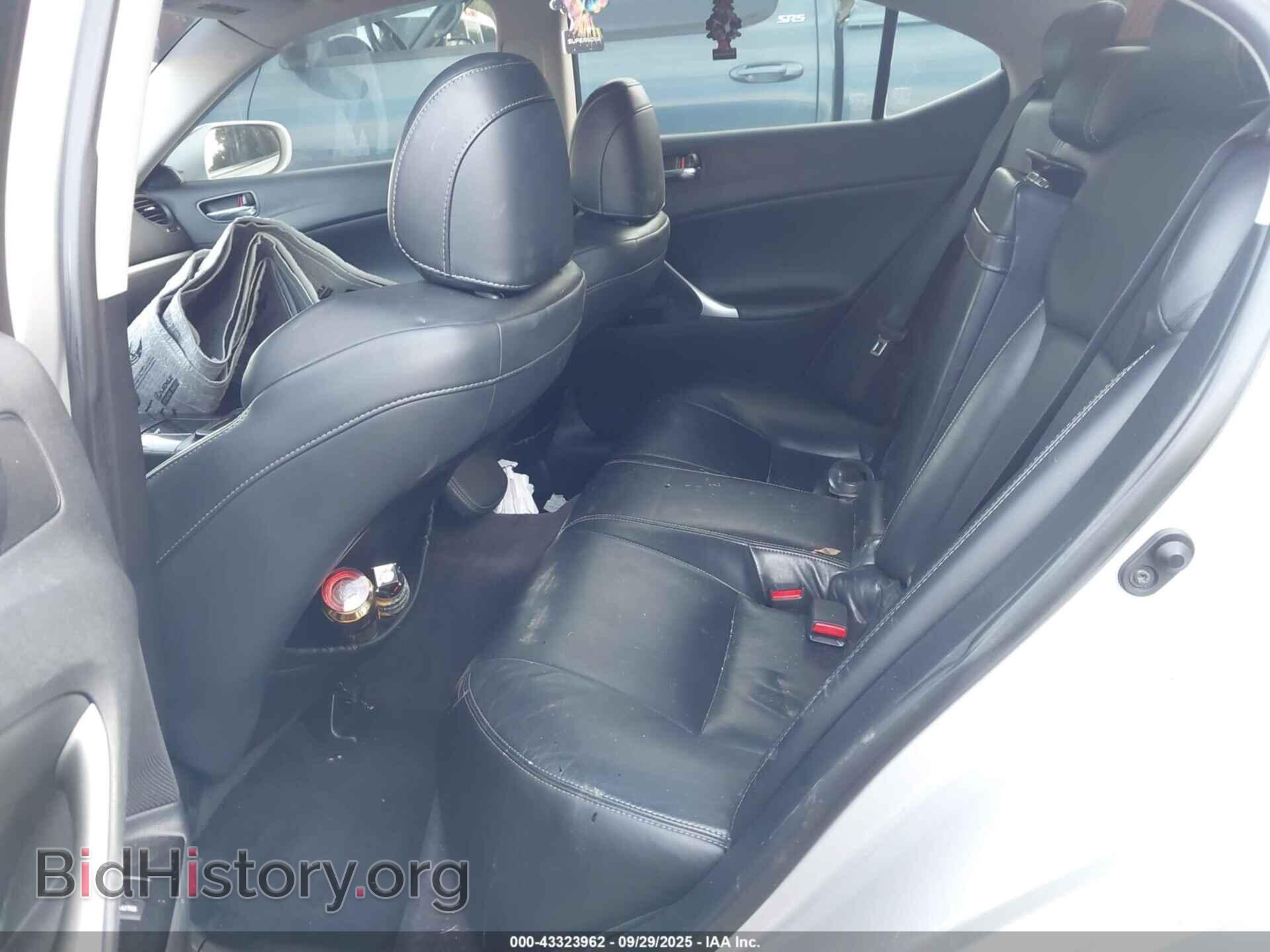 2011 LEXUS IS 250 - VIN: JTHCF5C26B5046894 - Photo 8