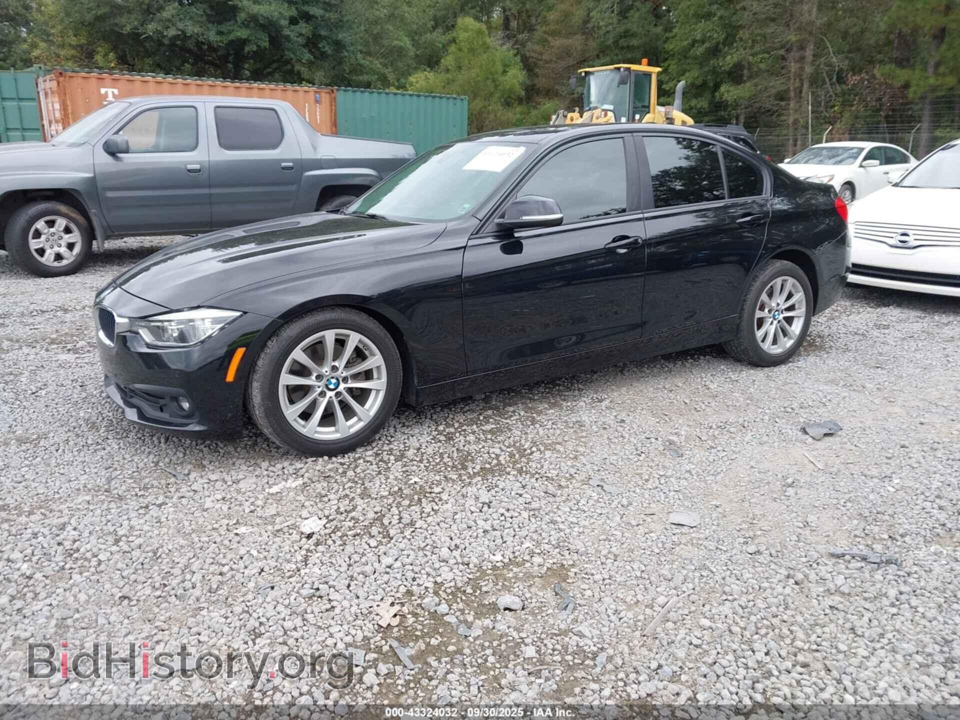 2018 BMW 320I - VIN: WBA8A3C58JA505351 - Фото 2