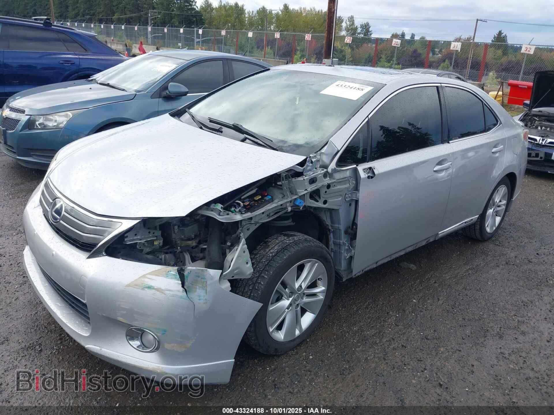 2010 LEXUS HS 250H - VIN: JTHBB1BA3A2018740 - Photo 2