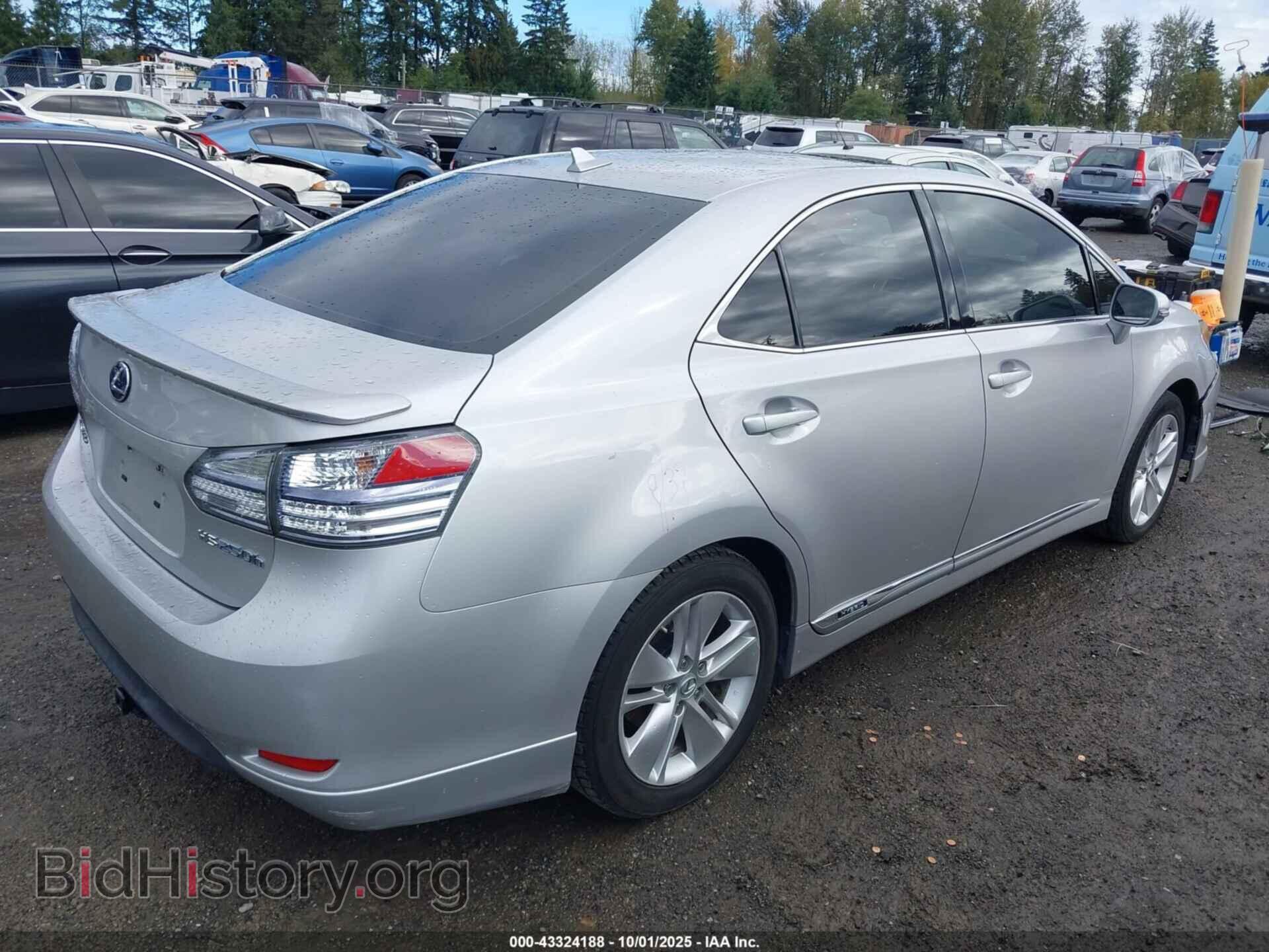 2010 LEXUS HS 250H - VIN: JTHBB1BA3A2018740 - Photo 4