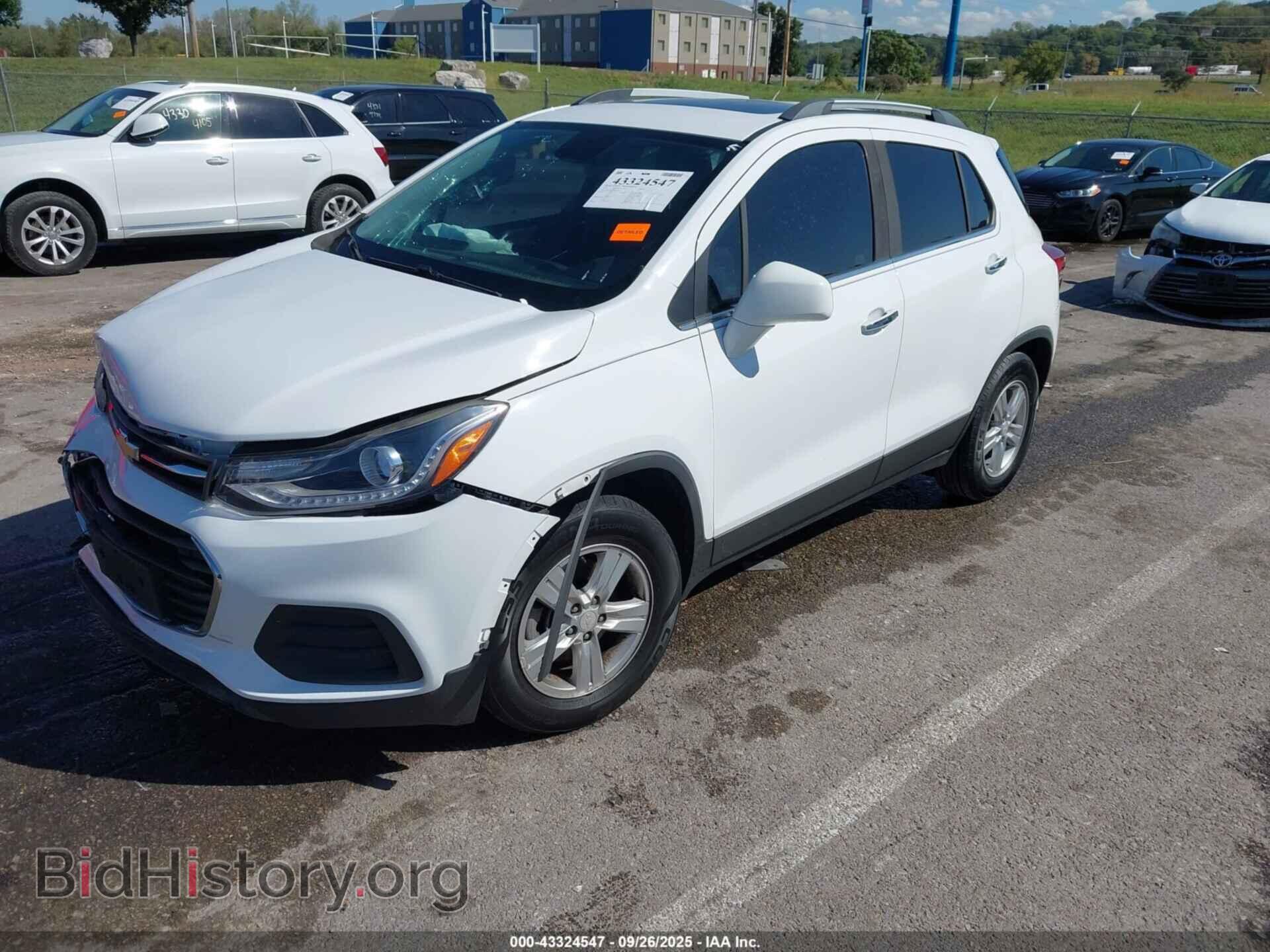 2018 CHEVROLET TRAX - VIN: 3GNCJLSB6JL169994 - Фото 2