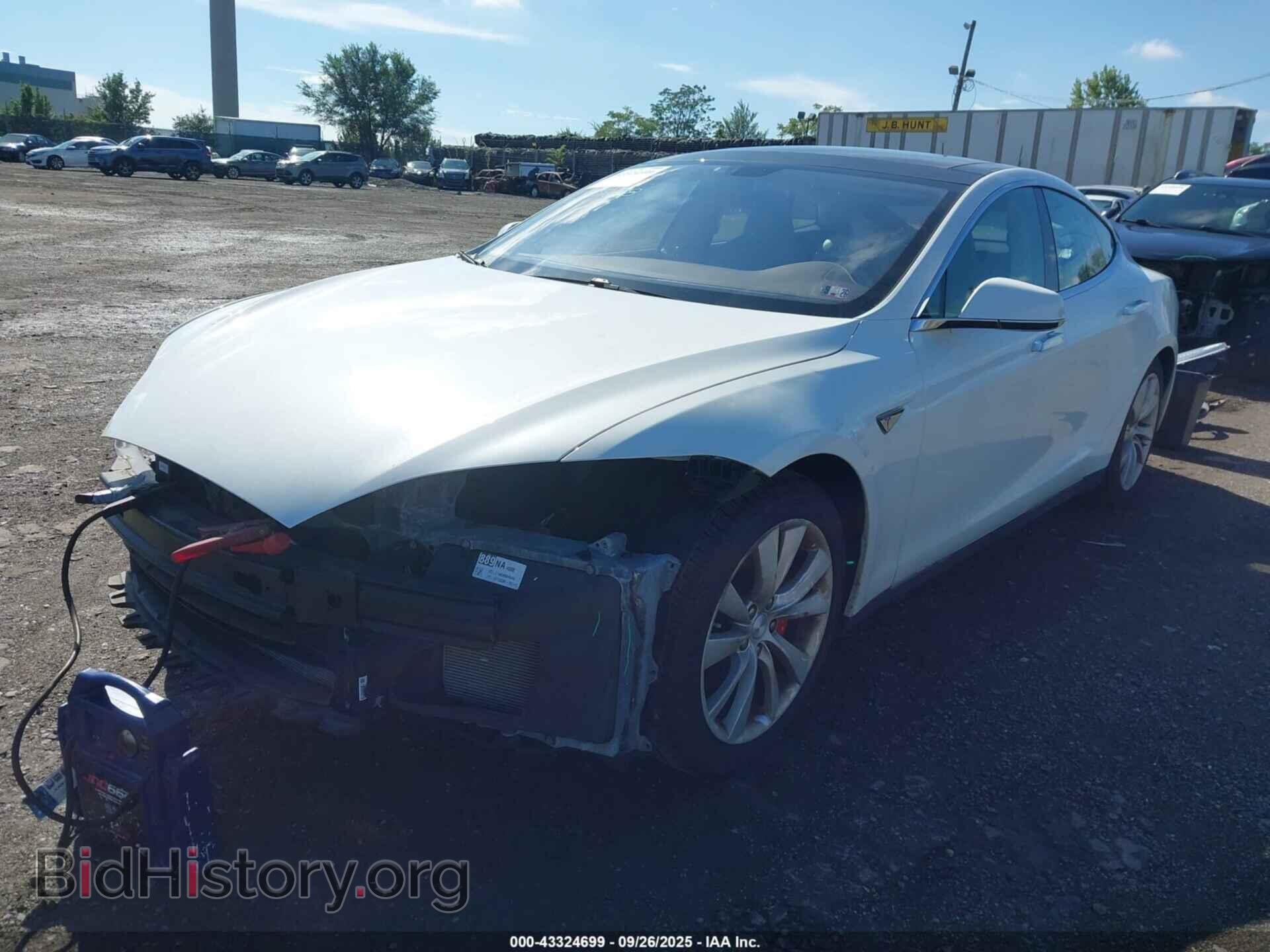 2014 TESLA MODEL S - VIN: 5YJSA1H18EFP39747 - Фото 2