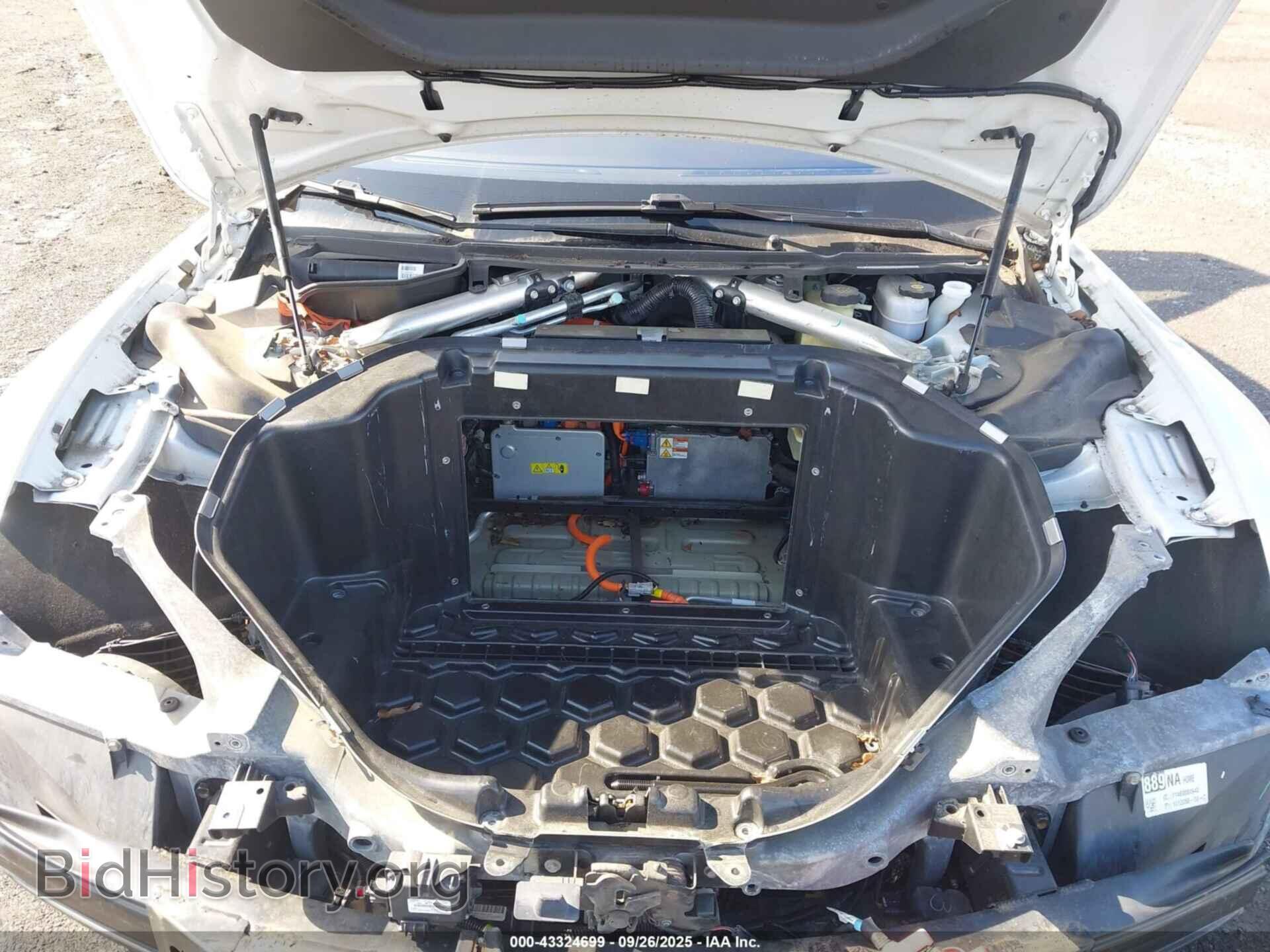 2014 TESLA MODEL S - VIN: 5YJSA1H18EFP39747 - Фото 10