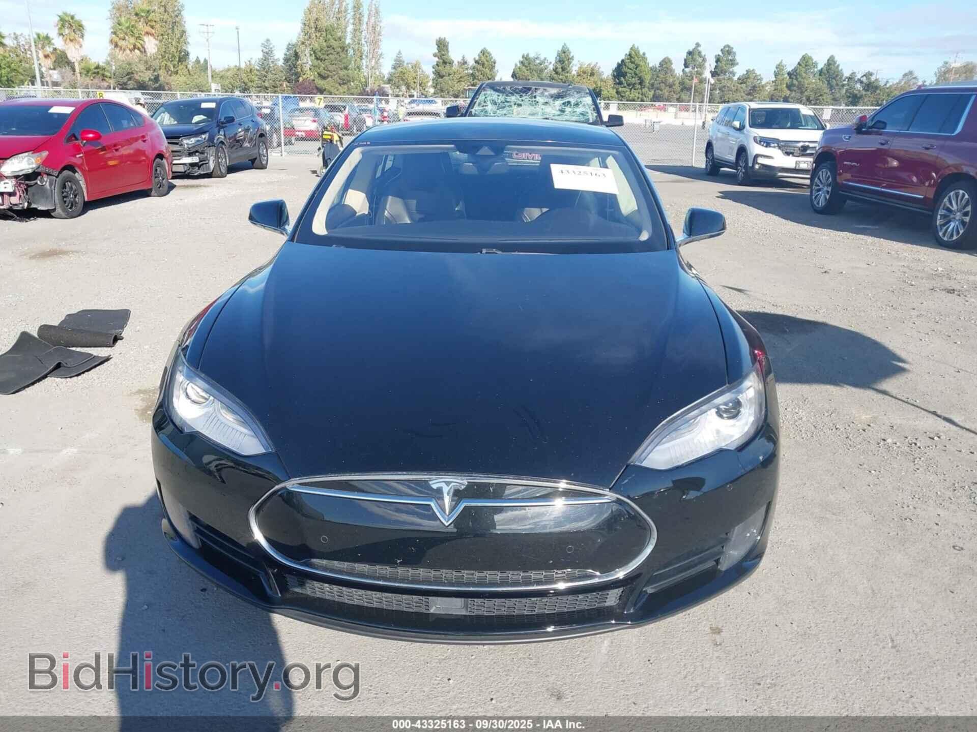 2015 TESLA MODEL S - VIN: 5YJSA1E29FF111842 - Фото 12