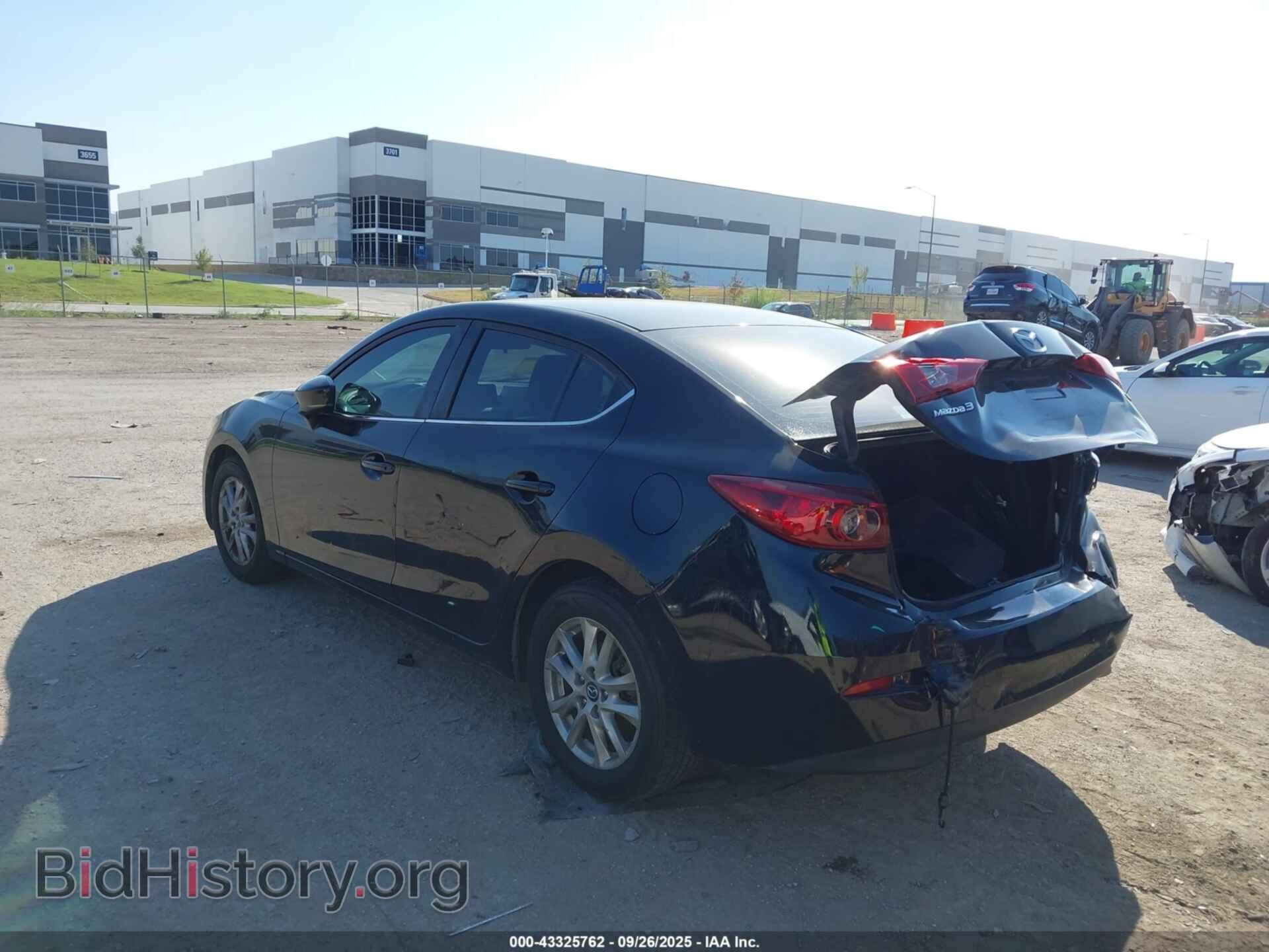 2017 MAZDA MAZDA3 - VIN: 3MZBN1U75HM102892 - Фото 3
