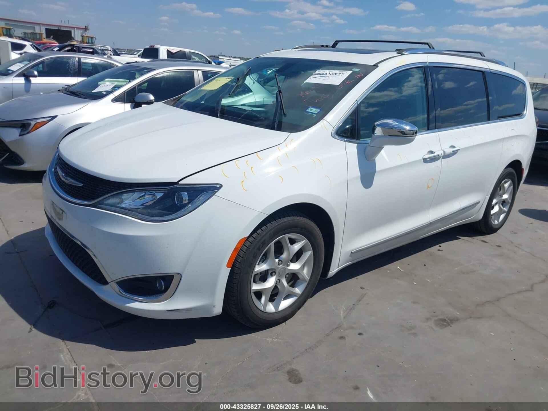 2020 CHRYSLER PACIFICA - VIN: 2C4RC1GG4LR285044 - Фото 2
