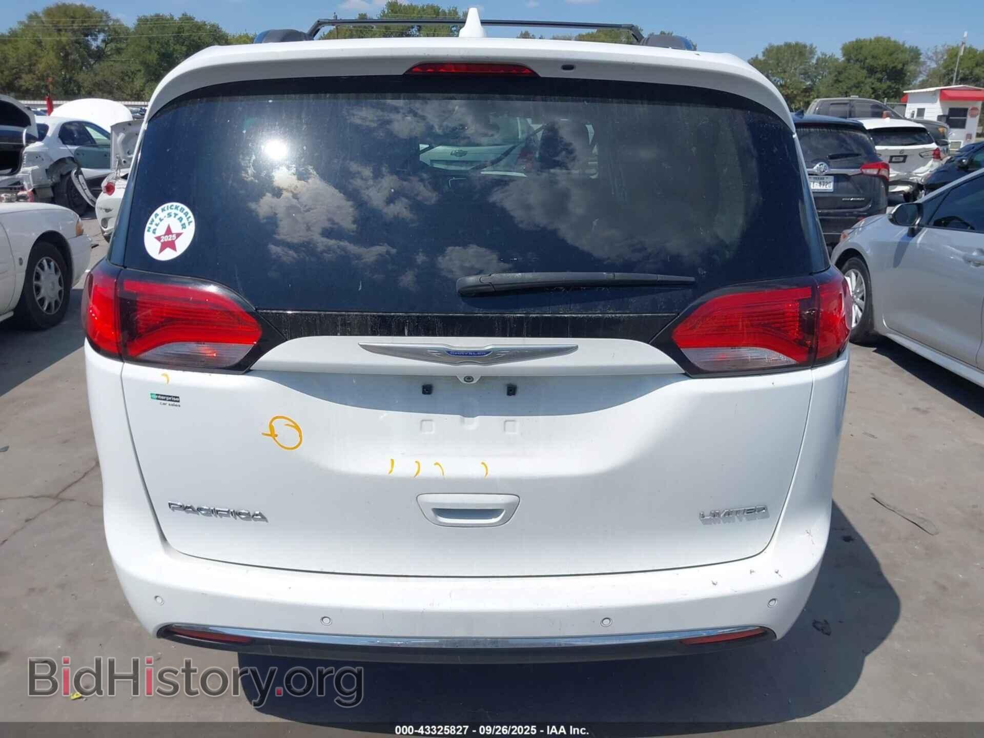 2020 CHRYSLER PACIFICA - VIN: 2C4RC1GG4LR285044 - Фото 16