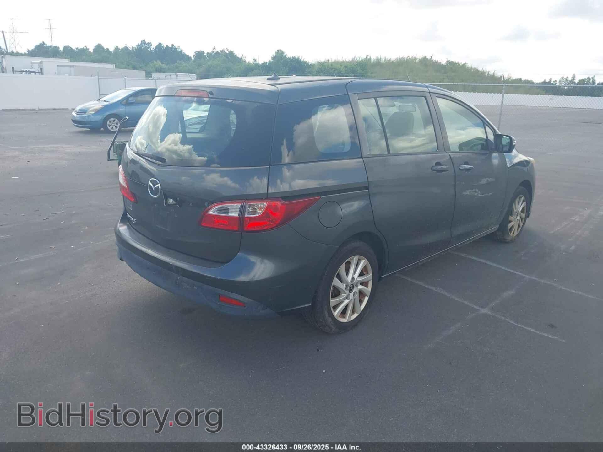 2014 MAZDA MAZDA5 - VIN: JM1CW2BL7E0165582 - Фото 4
