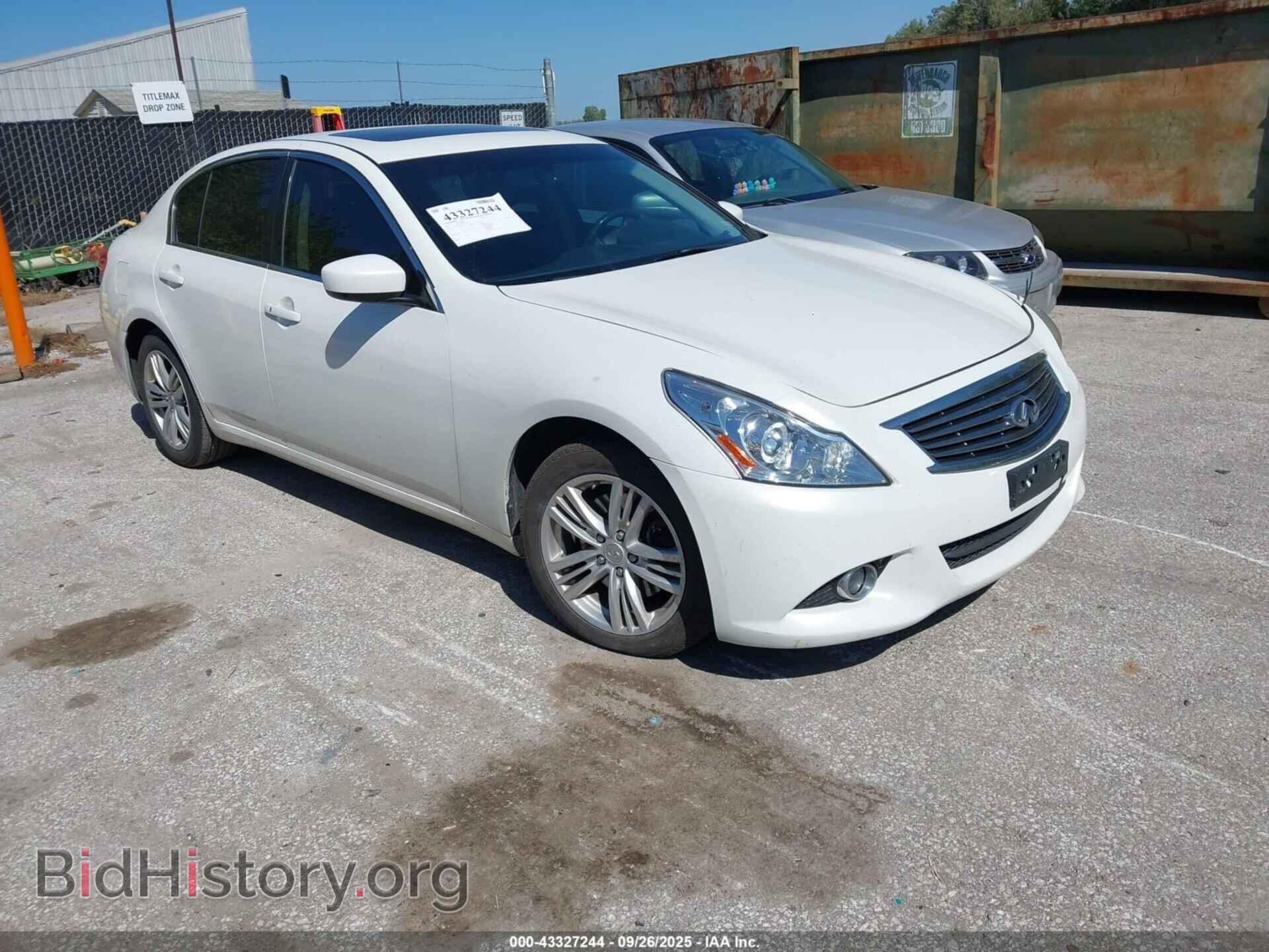Photo JN1CV6AR5DM757928 - INFINITI G37X 2013