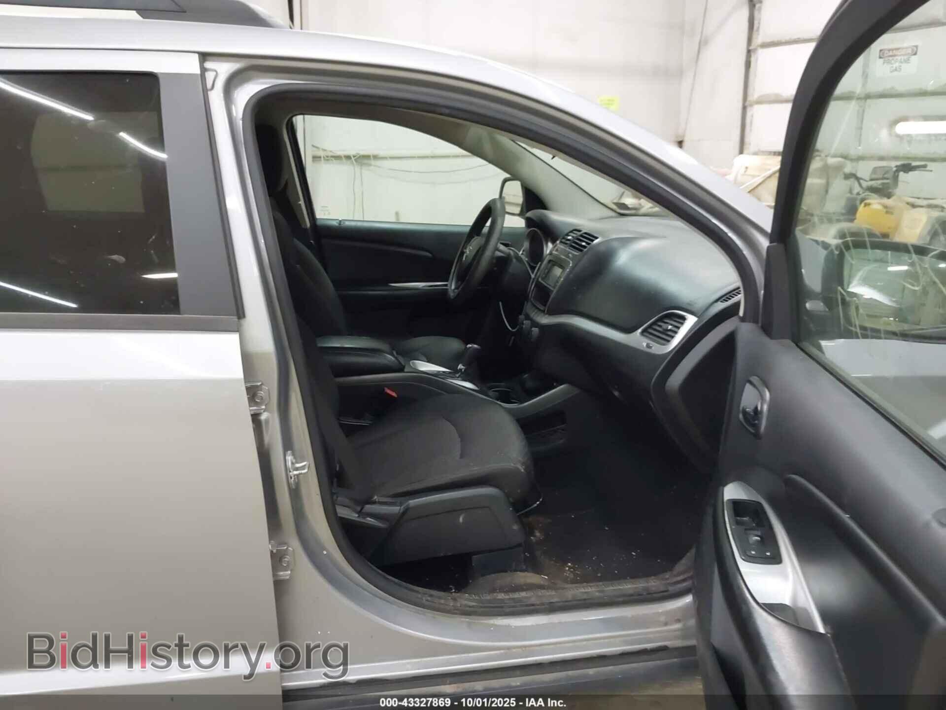 2017 DODGE JOURNEY - VIN: 3C4PDDBGXHT574365 - Фото 5