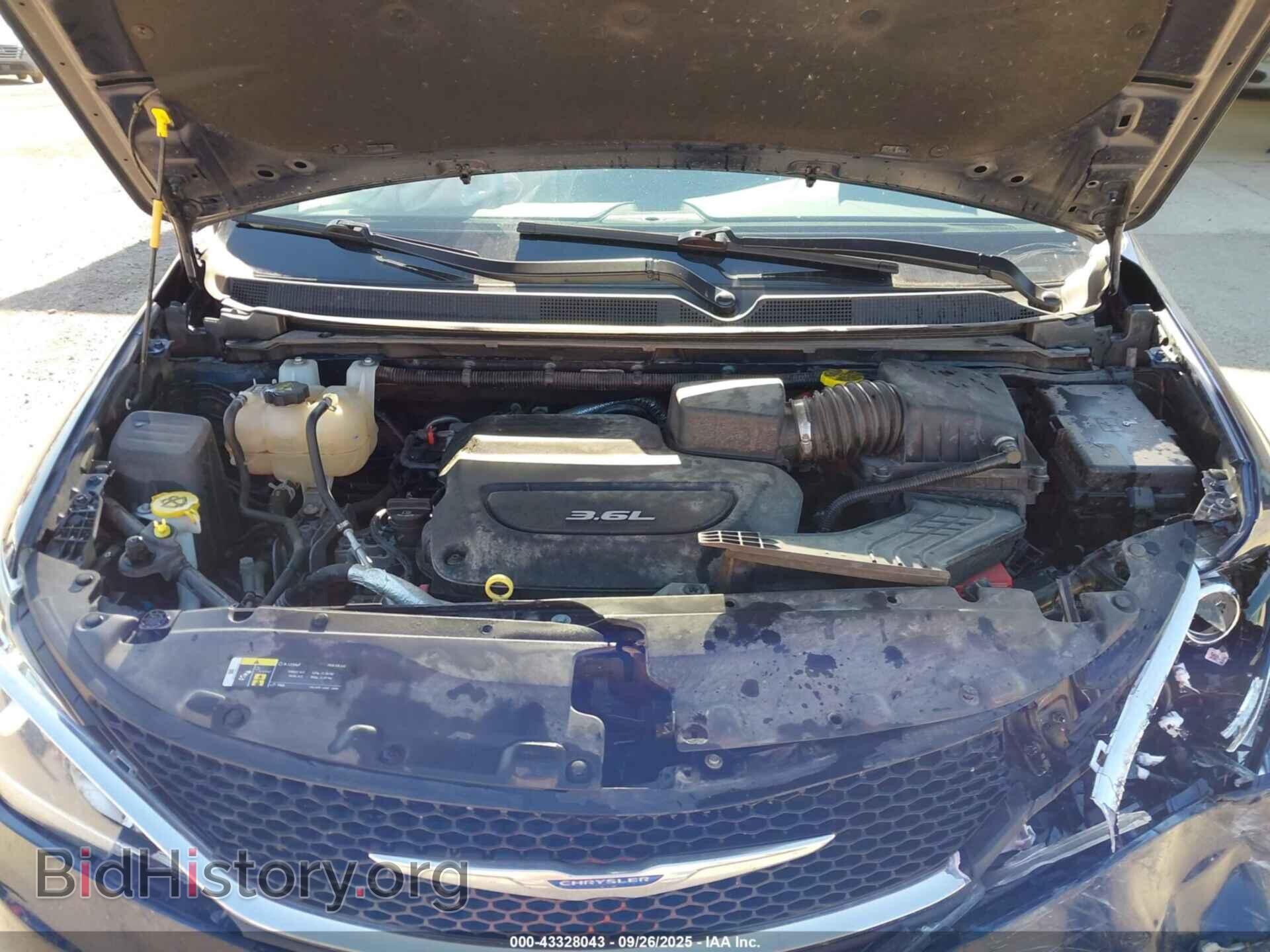 2018 CHRYSLER PACIFICA - VIN: 2C4RC1EG6JR189111 - Фото 10