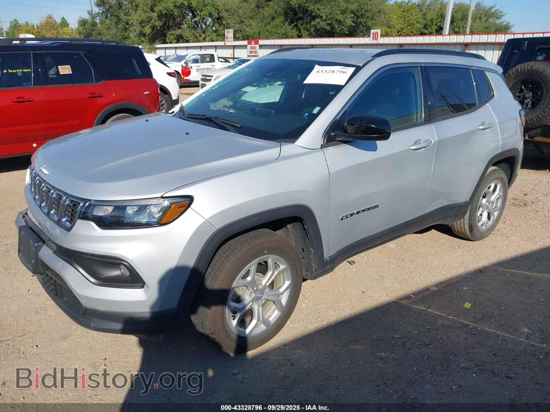 2024 JEEP COMPASS - VIN: 3C4NJDBN6RT111073 - Фото 2