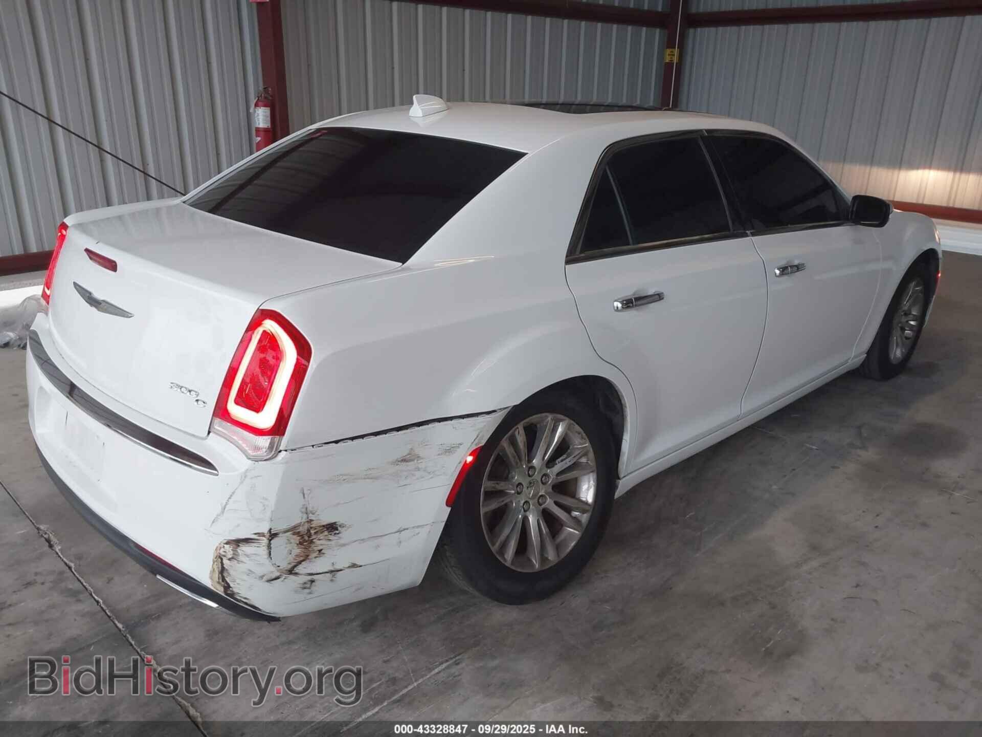 2016 CHRYSLER 300C - VIN: 2C3CCAEG0GH207529 - Фото 4