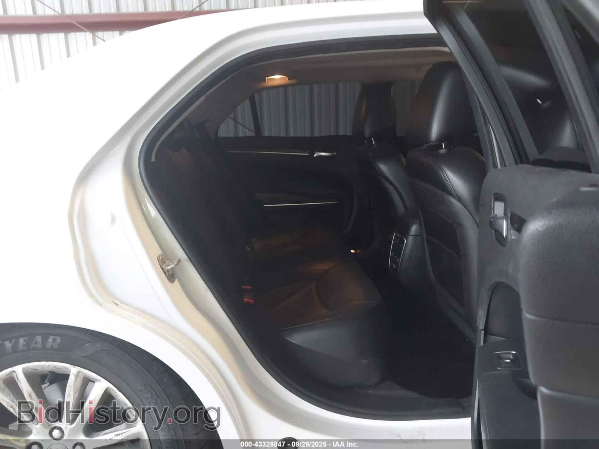 2016 CHRYSLER 300C - VIN: 2C3CCAEG0GH207529 - Фото 8