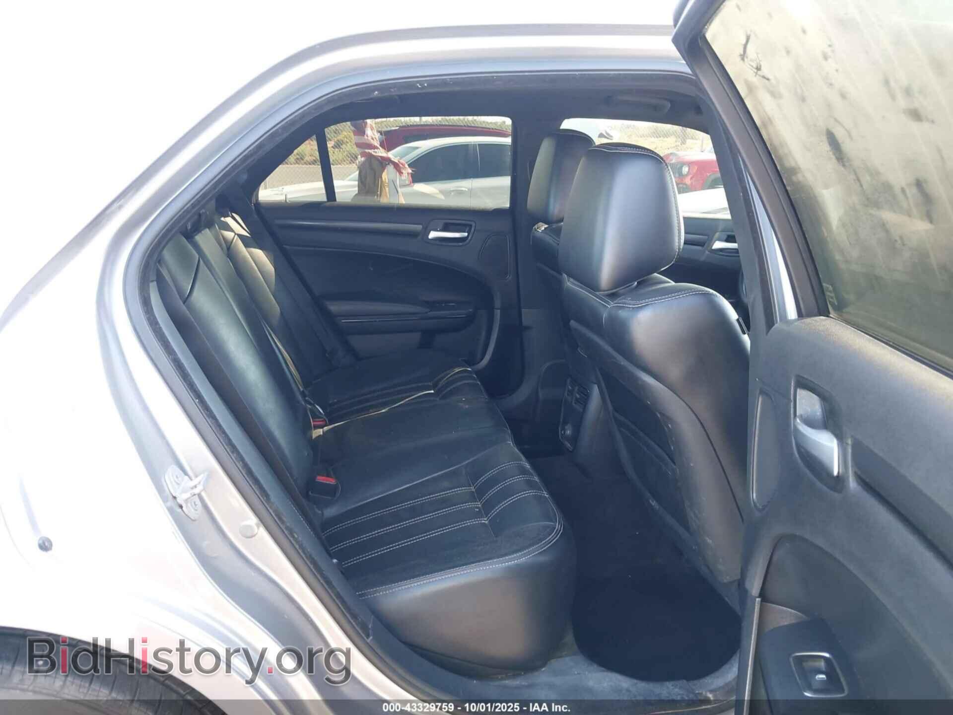 2014 CHRYSLER 300 - VIN: 2C3CCAGGXEH374510 - Фото 8