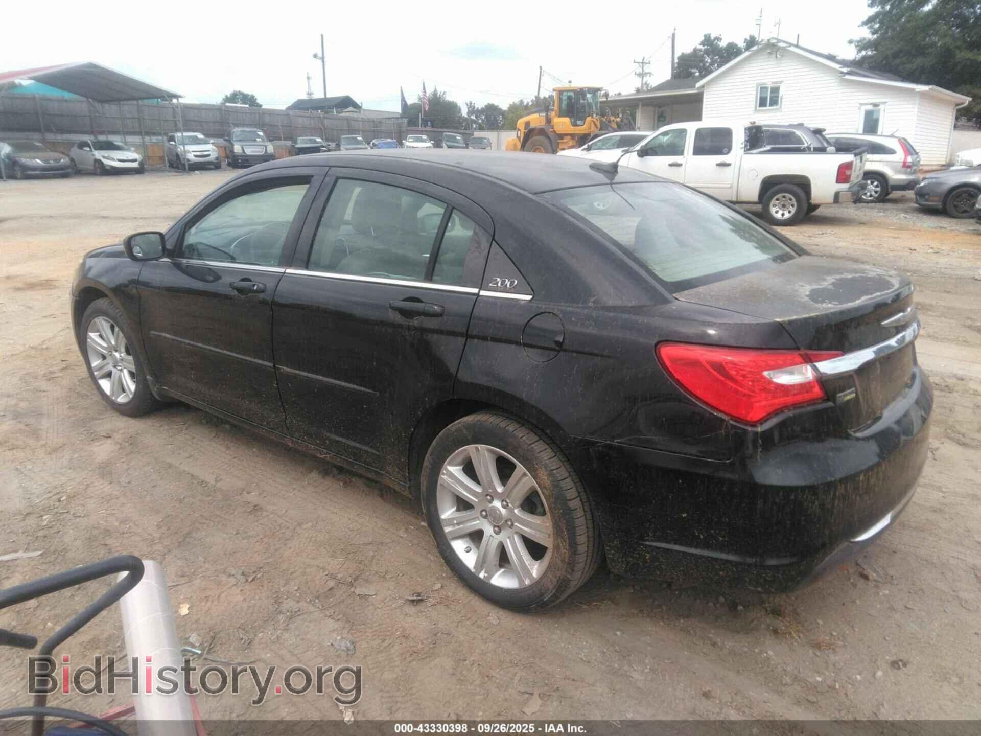 2012 CHRYSLER 200 - VIN: 1C3CCBAG5CN228406 - Фото 3