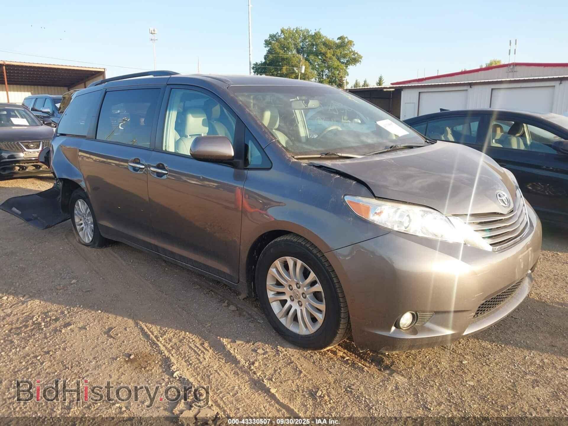 Фотография 5TDYK3DC4DS322629 - TOYOTA SIENNA 2013