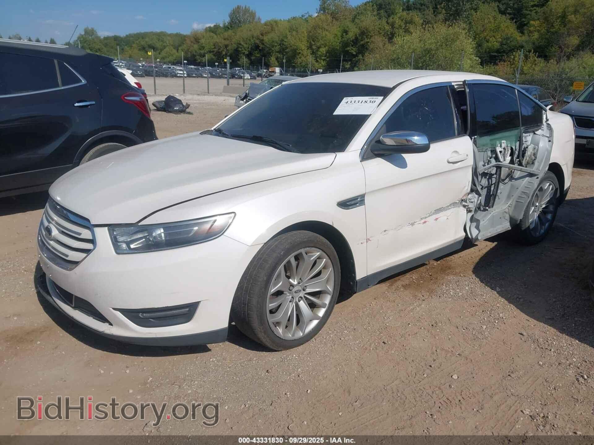 2015 FORD TAURUS - VIN: 1FAHP2F8XFG165681 - Фото 2