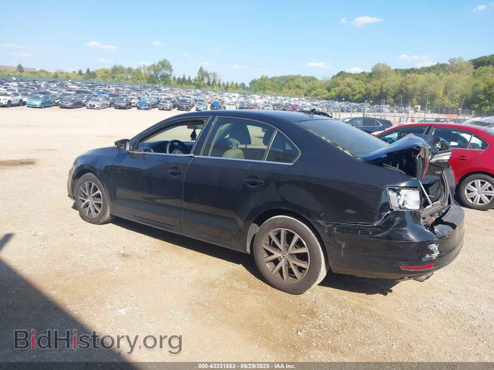 2017 VOLKSWAGEN JETTA - VIN: 3VWDB7AJ7HM301284 - Фото 3
