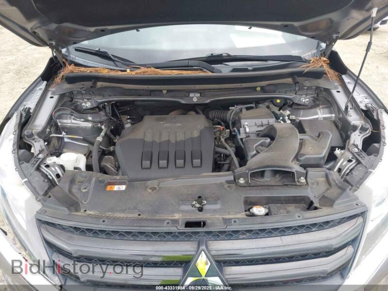 2019 Mitsubishi ECLIPSE CROSS (VIN JA4AT4AA1KZ028151) — photo 10 of 17