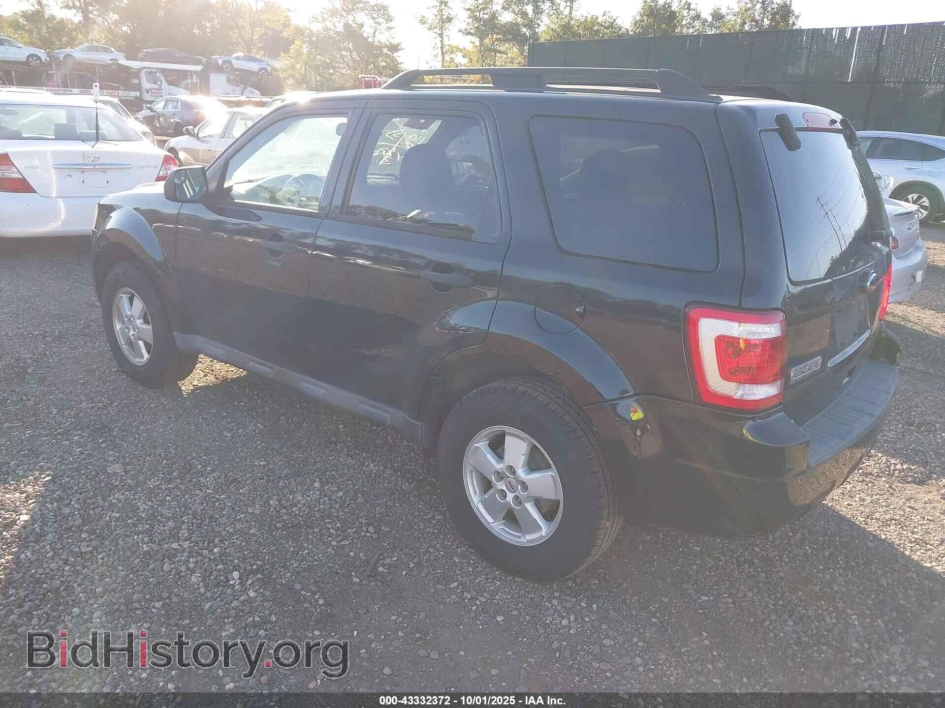 2011 FORD ESCAPE - VIN: 1FMCU9D72BKA97234 - Фото 3