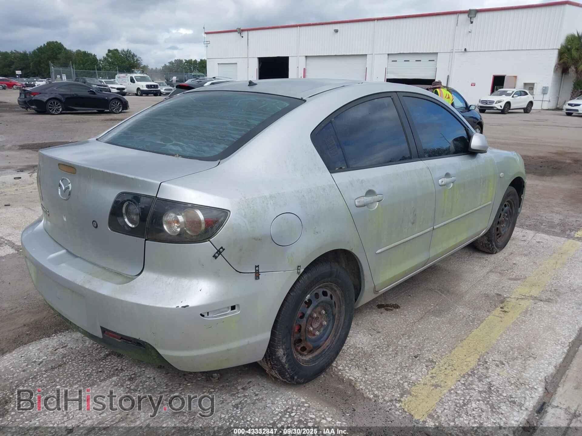 2007 MAZDA MAZDA3 - VIN: JM1BK12F671711359 - Фото 4