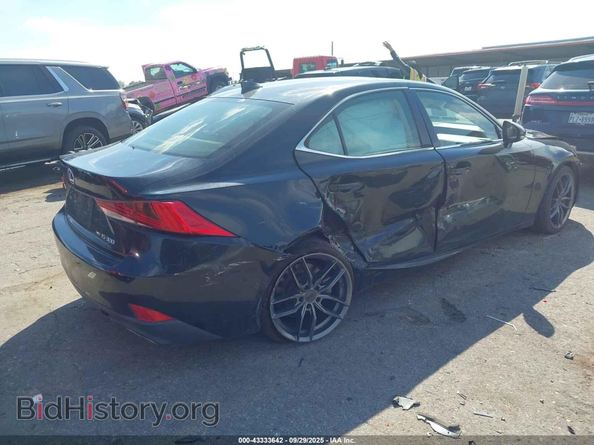 2017 LEXUS IS 300 - VIN: JTHCM1D2XH5019896 - Фото 4