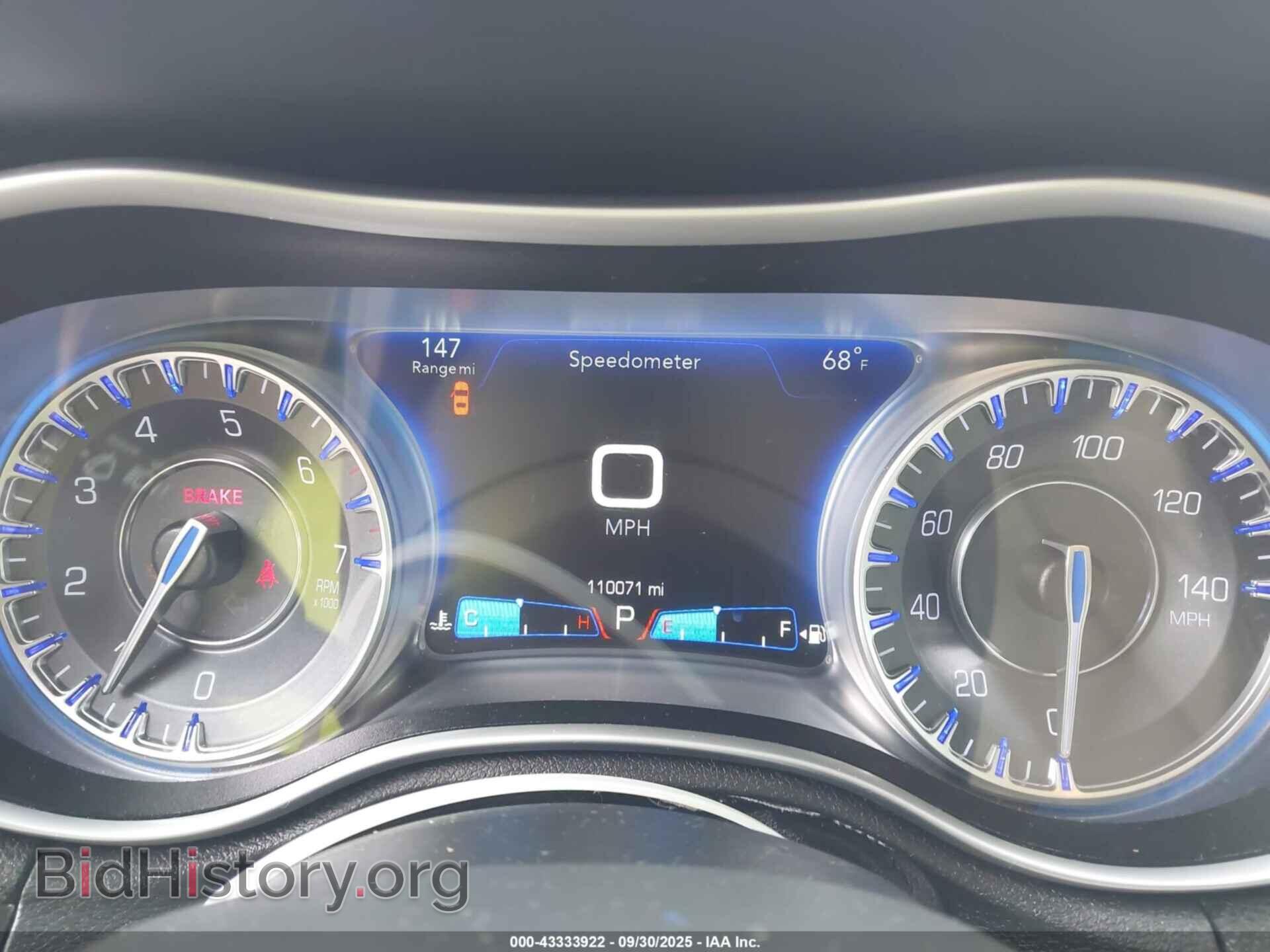 2016 CHRYSLER 300 - VIN: 2C3CCAAG4GH348934 - Фото 7
