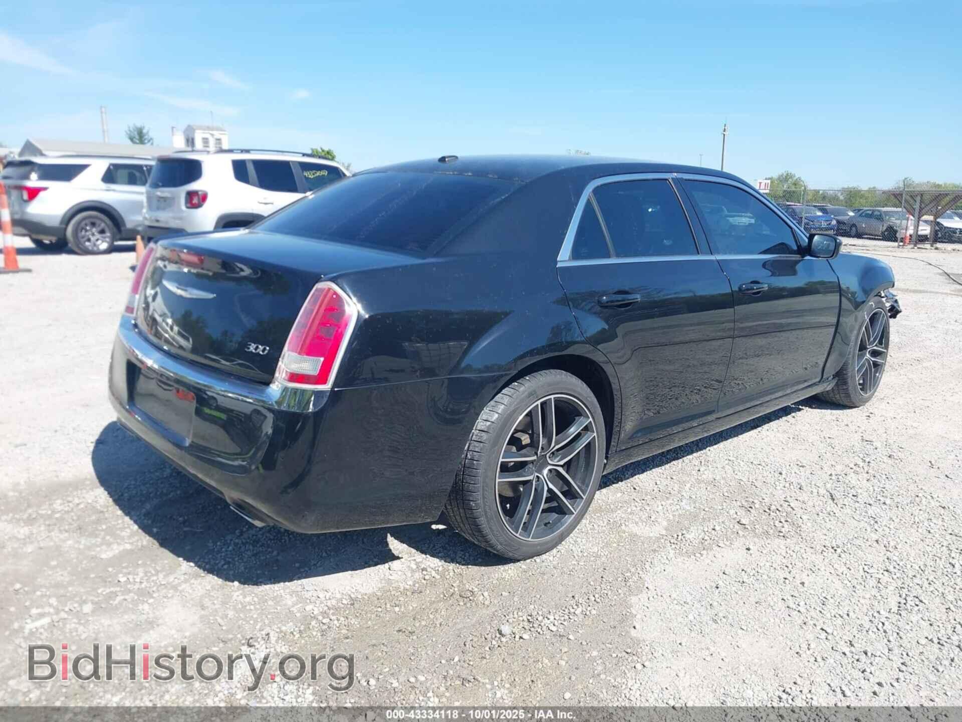 2014 CHRYSLER 300 - VIN: 2C3CCAAG0EH320965 - Фото 4