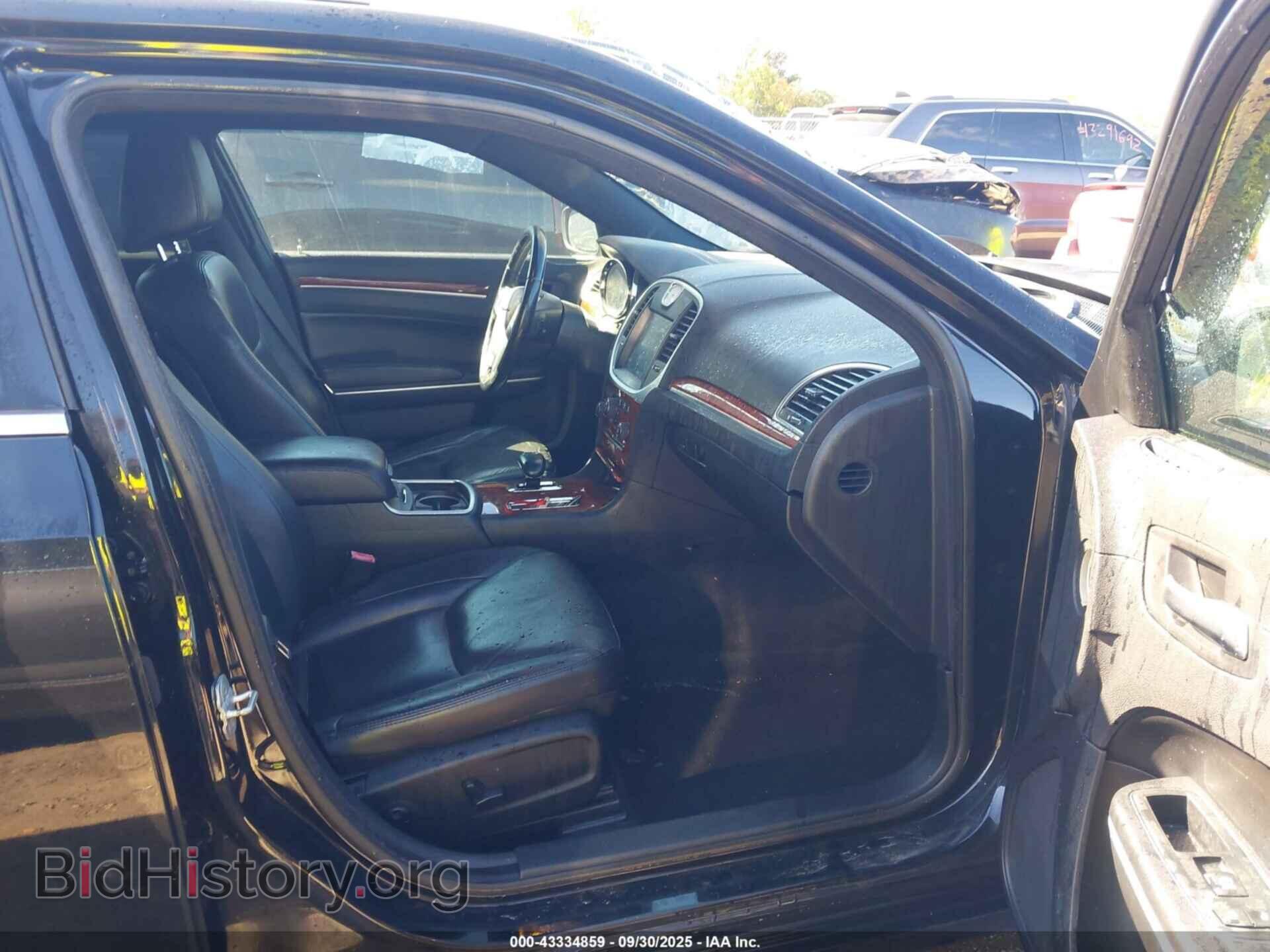 2013 CHRYSLER 300 - VIN: 2C3CCAAG8DH573143 - Фото 5