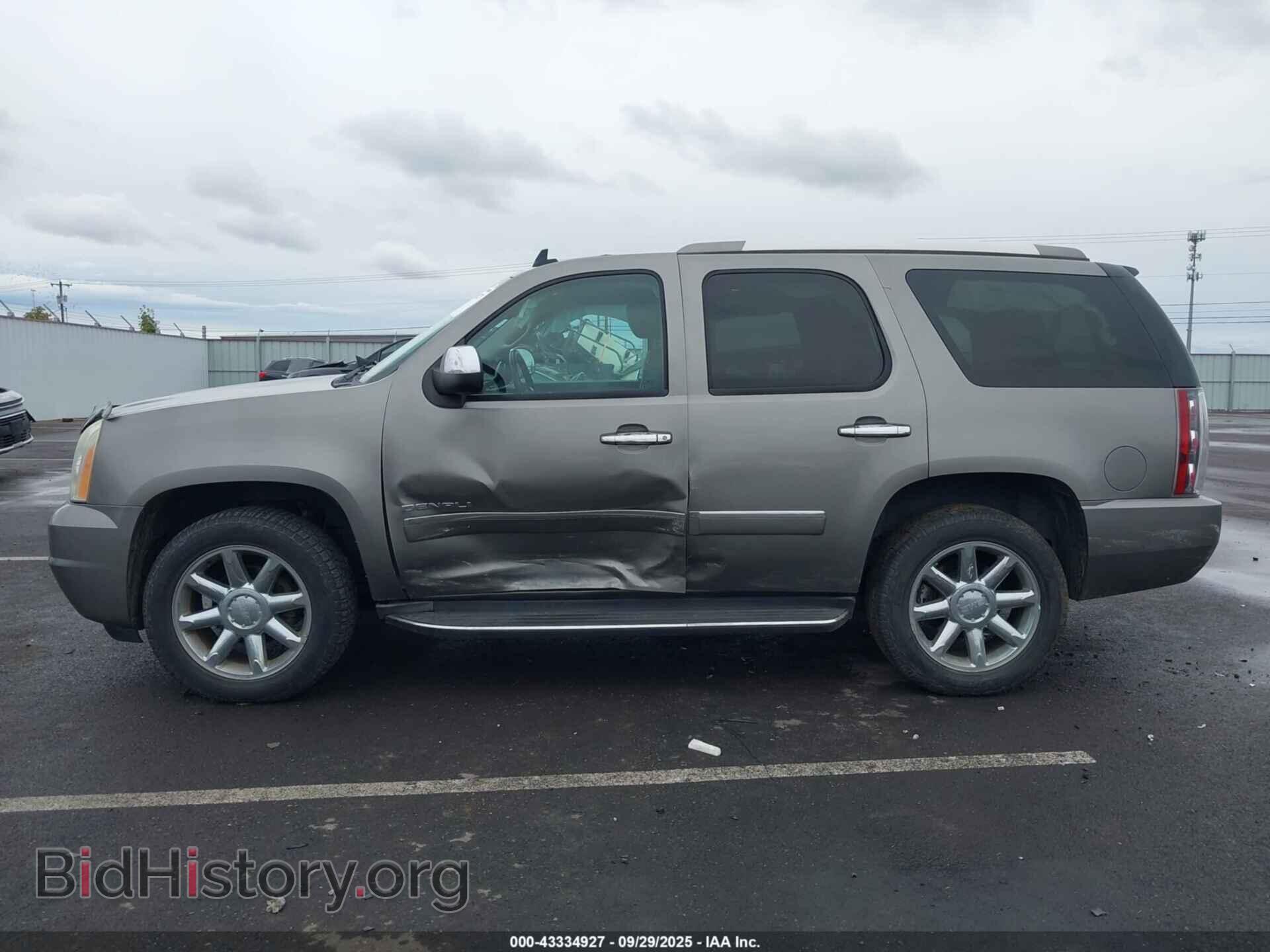 2012 GMC YUKON - VIN: 1GKS2EEF5CR189908 - Photo 13
