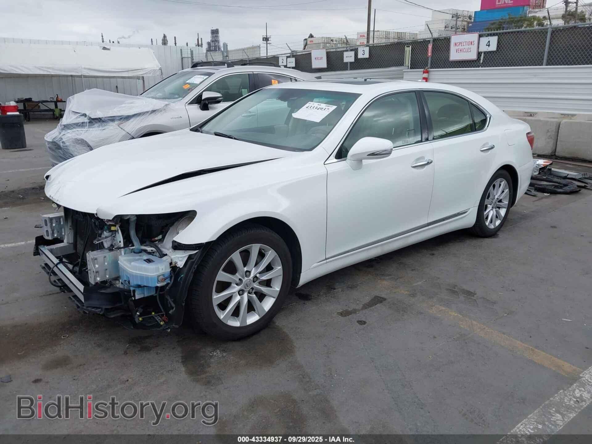 2012 LEXUS LS 460 - VIN: JTHBL5EF7C5113699 - Photo 2