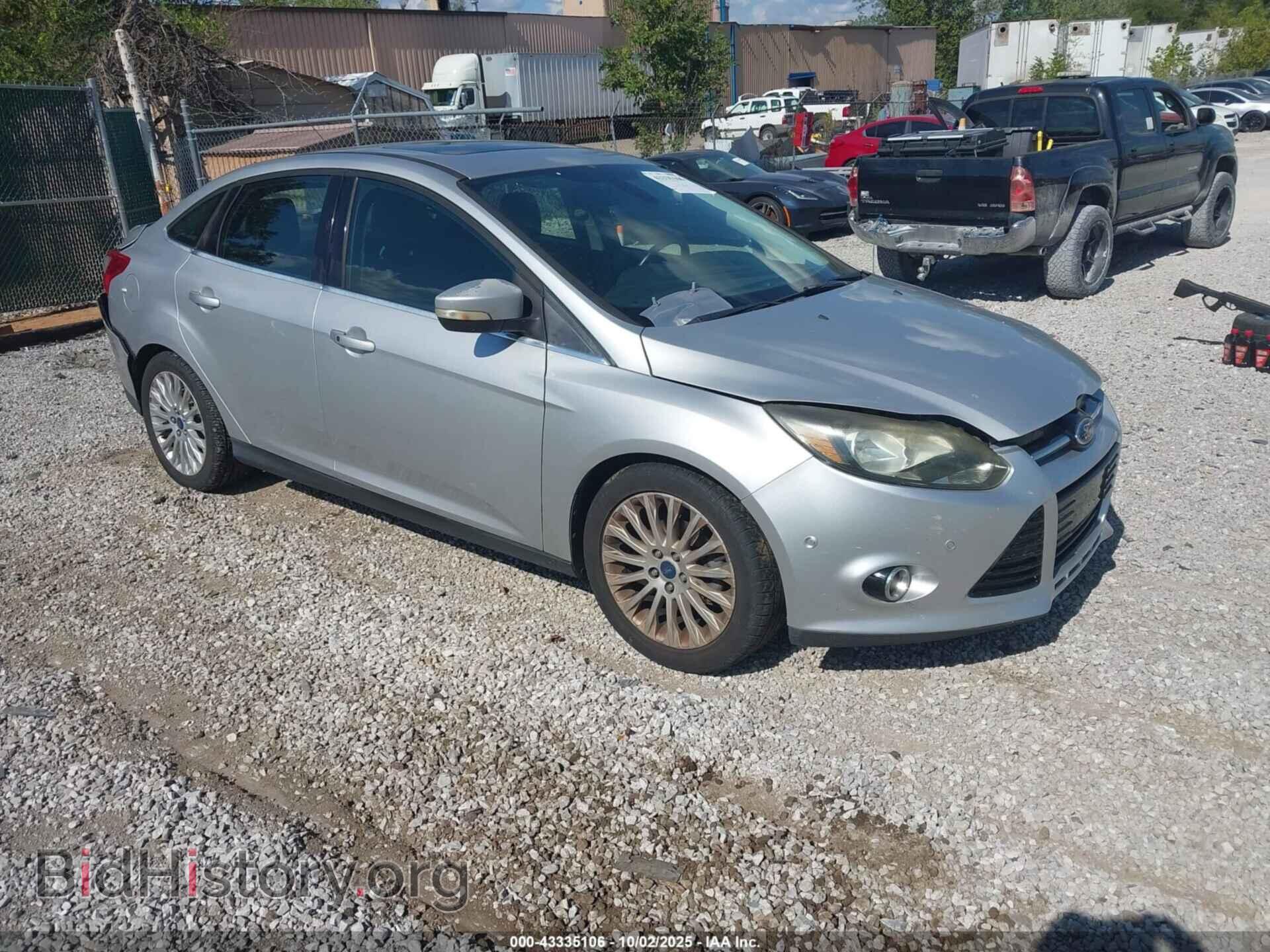 Photo 1FAHP3J21CL327807 - FORD FOCUS 2012