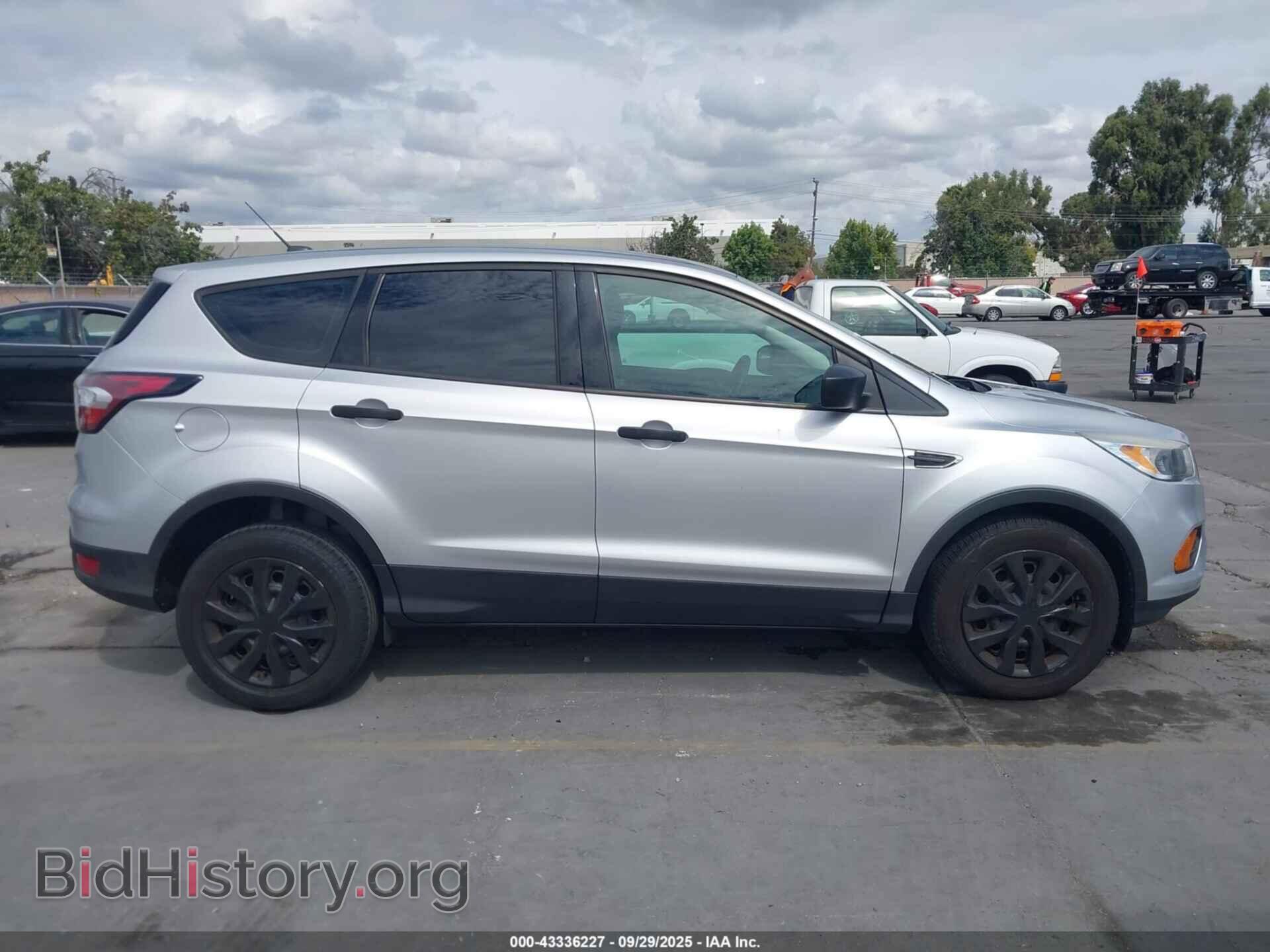 2017 FORD ESCAPE - VIN: 1FMCU0F78HUB05228 - Фото 13