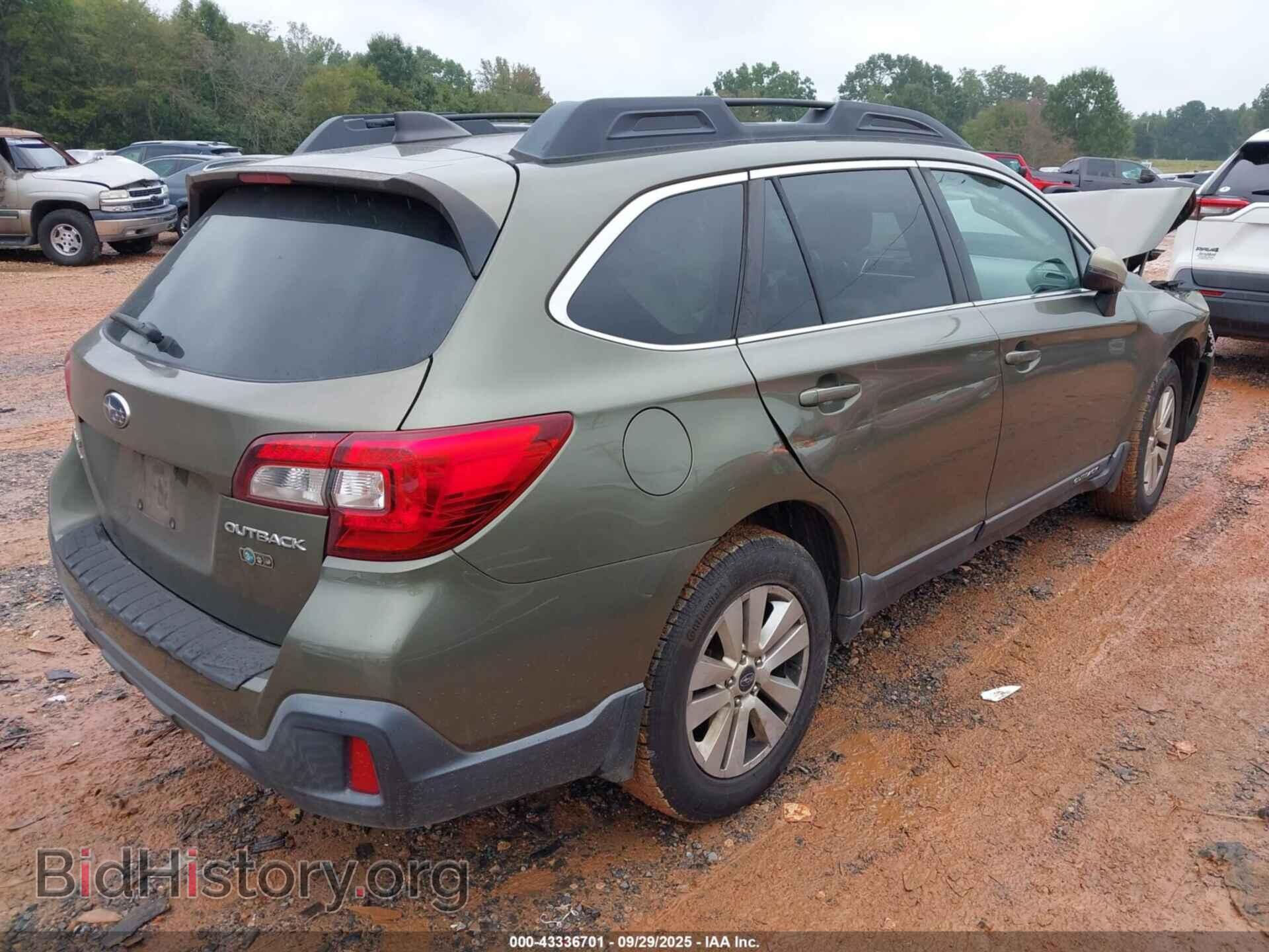 2018 SUBARU OUTBACK - VIN: 4S4BSAFC4J3200742 - Фото 4