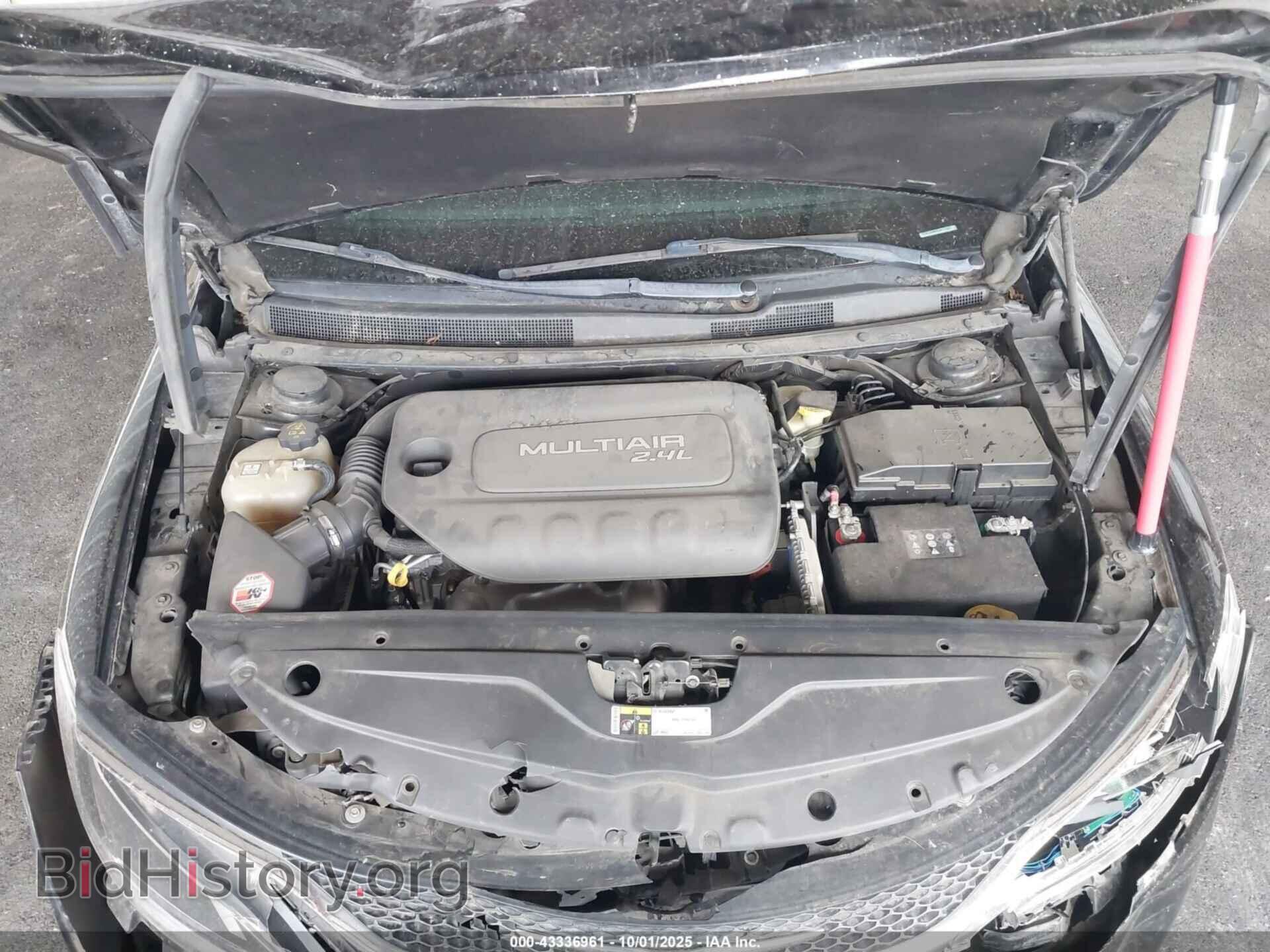 2016 CHRYSLER 200 - VIN: 1C3CCCABXGN112831 - Фото 10