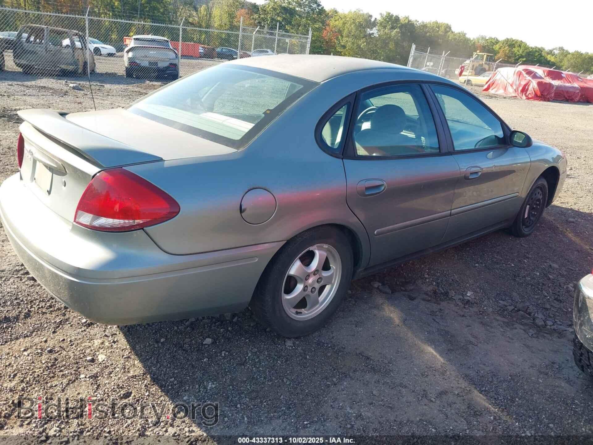 2005 FORD TAURUS - VIN: 1FAFP53285A207727 - Фото 4