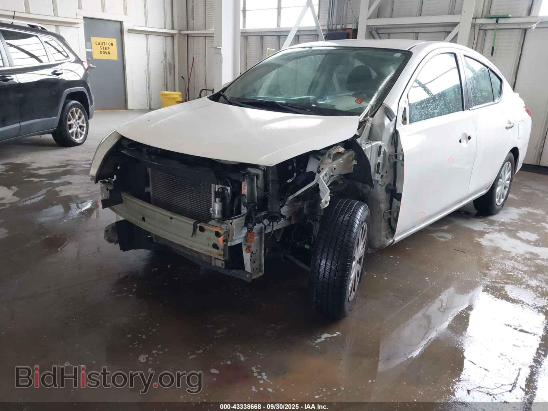 2019 NISSAN VERSA - VIN: 3N1CN7AP3KL875729 - Фото 2
