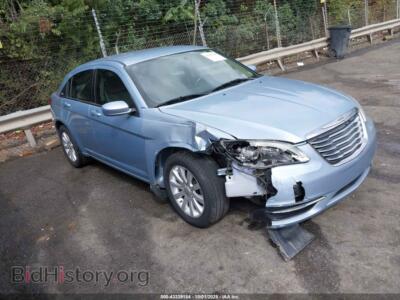 2013 Chrysler 200 Touring, голубой — VIN 1C3CCBBB8DN656877, IAAI