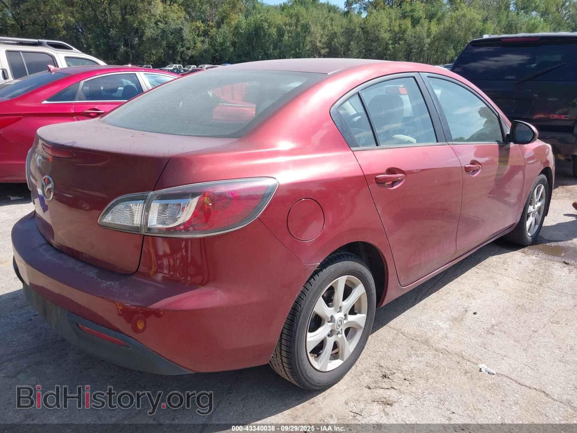 2011 MAZDA MAZDA3 - VIN: JM1BL1VF0B1459934 - Фото 4