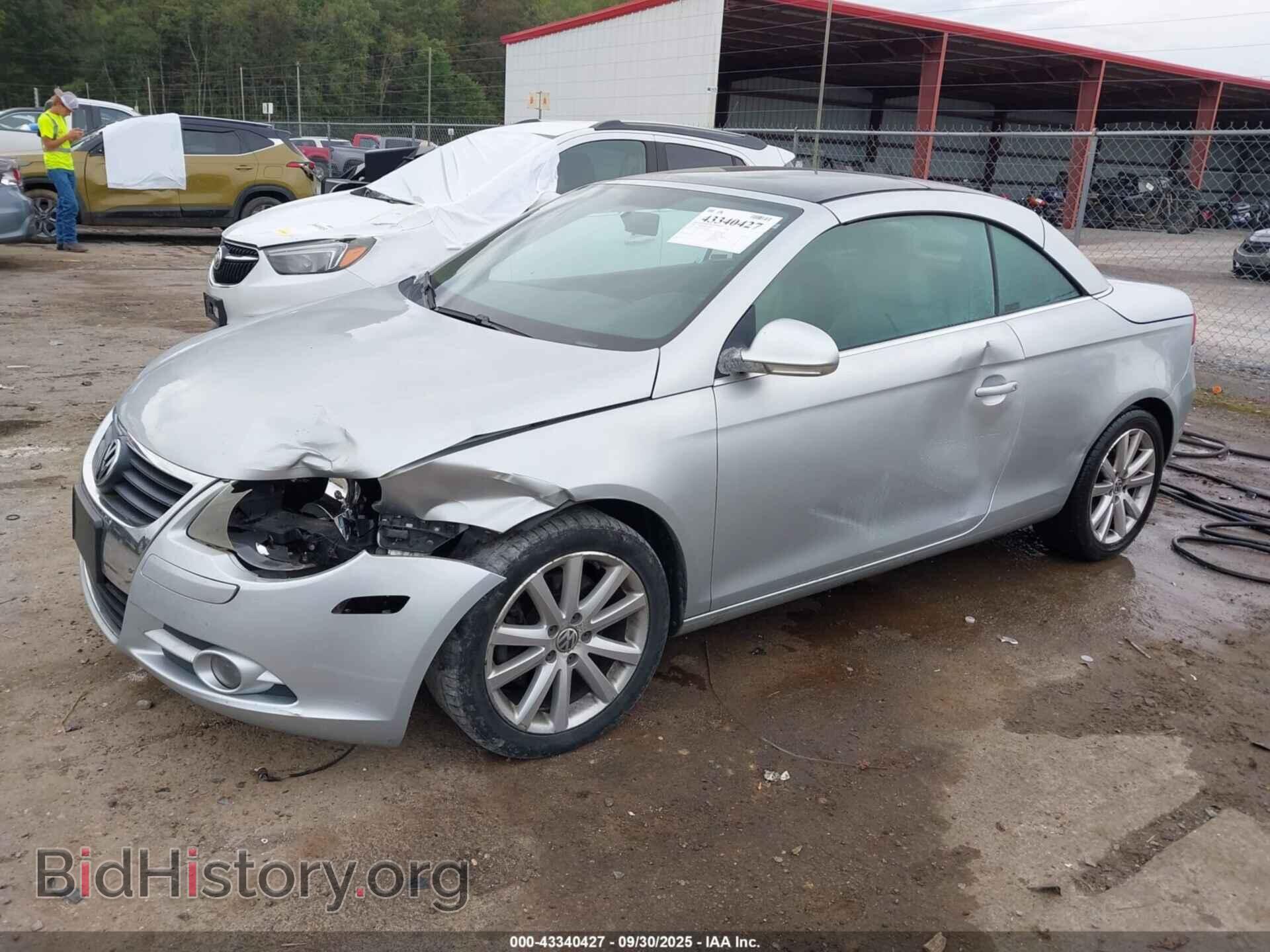 2008 VOLKSWAGEN EOS - VIN: WVWBA71F28V011405 - Фото 2