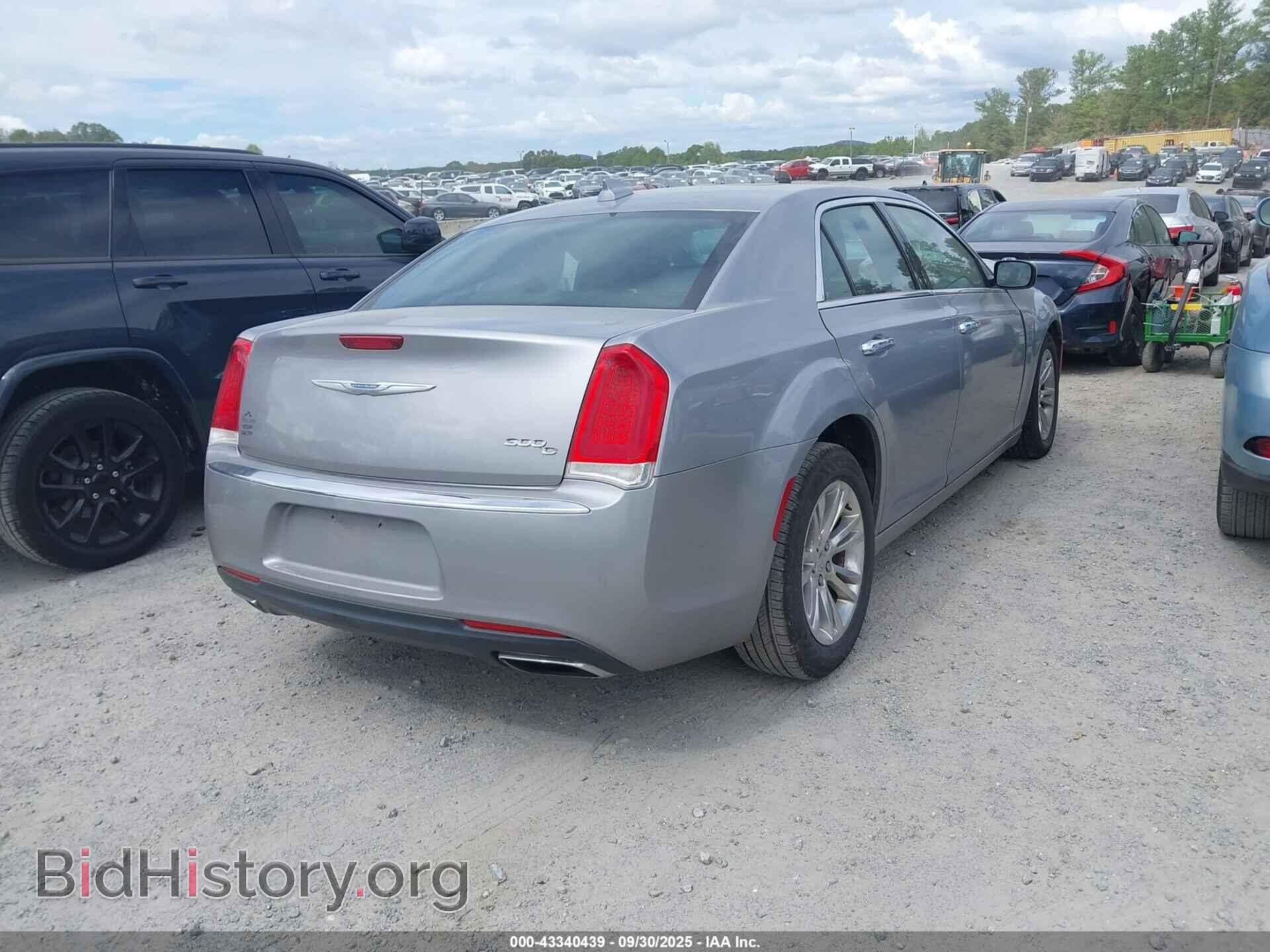 2017 CHRYSLER 300C - VIN: 2C3CCAEG7HH570928 - Фото 4
