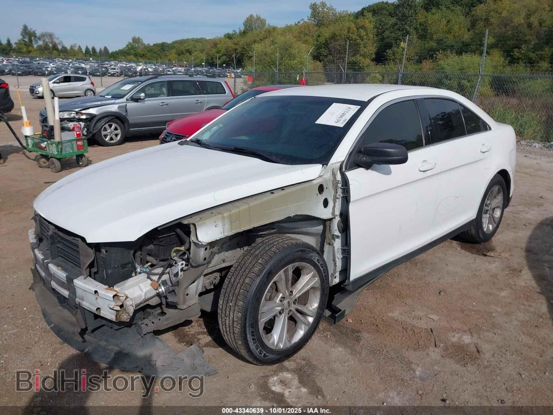 2015 FORD TAURUS - VIN: 1FAHP2D82FG199794 - Фото 2