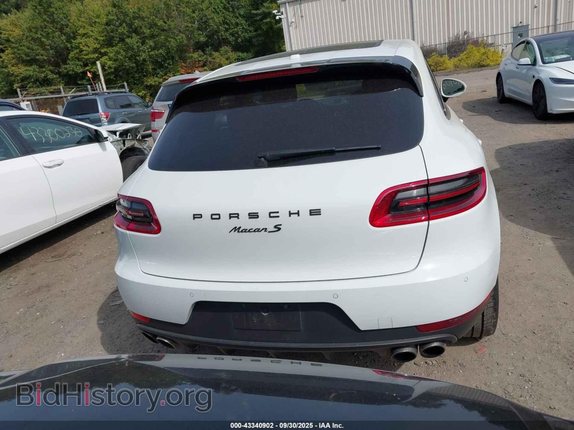 2016 PORSCHE MACAN - VIN: WP1AB2A54GLB50205 - Photo 16