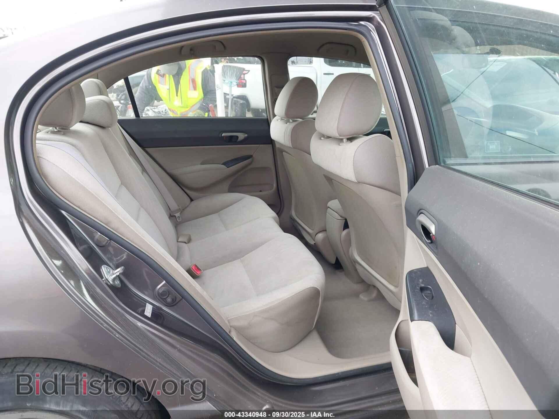 2010 HONDA CIVIC - VIN: 19XFA1F52AE071158 - Фото 8