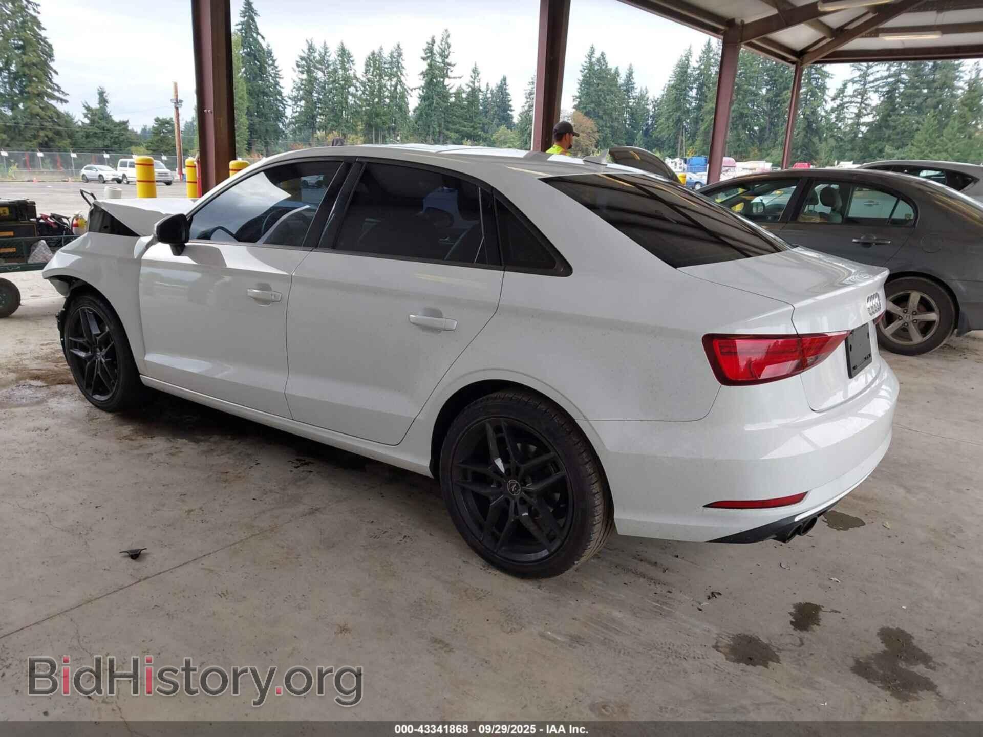 2017 AUDI A3 - VIN: WAUAUGFFXH1045110 - Фото 3