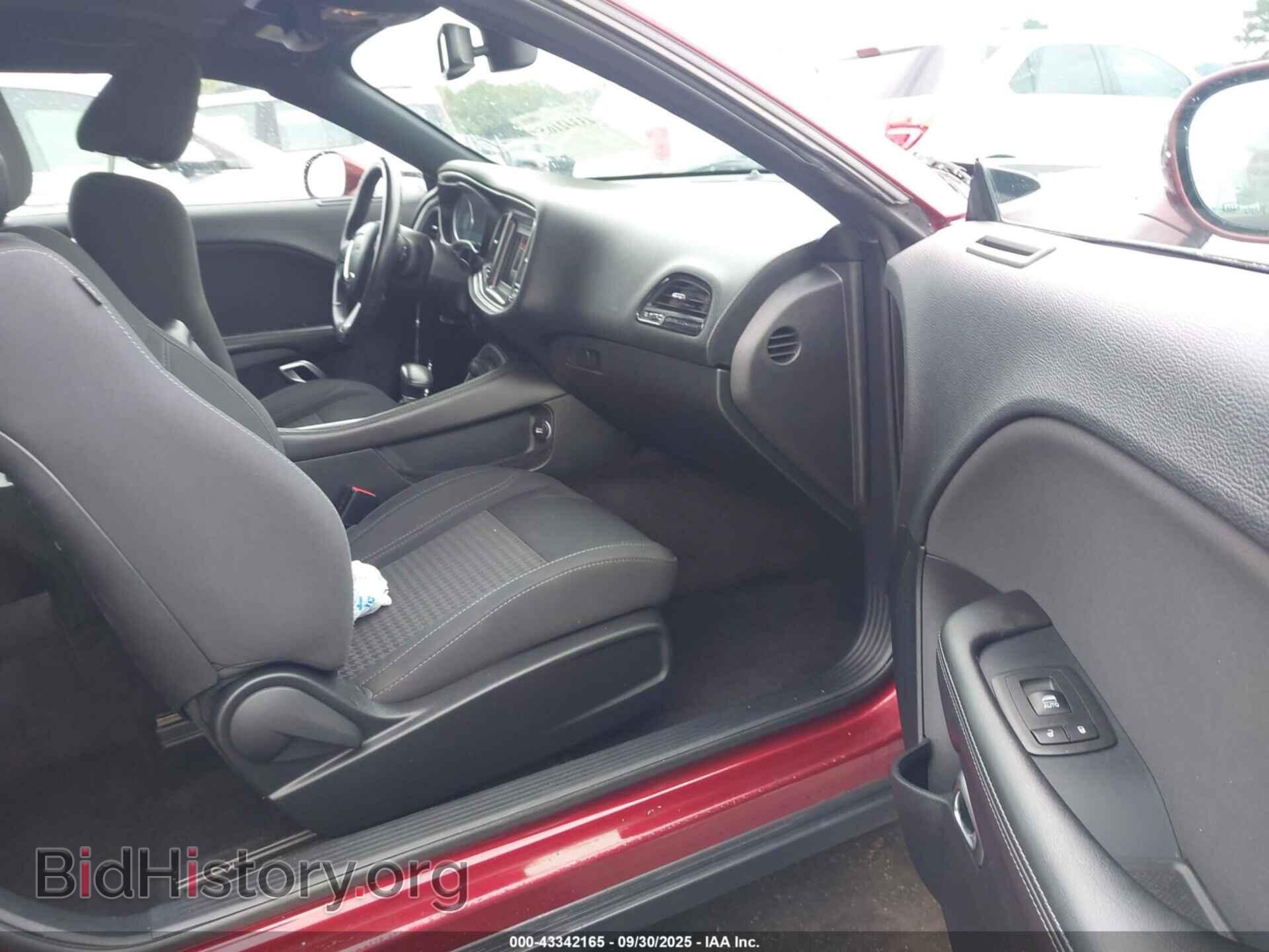 2018 DODGE CHALLENGER - VIN: 2C3CDZAG3JH294545 - Photo 5