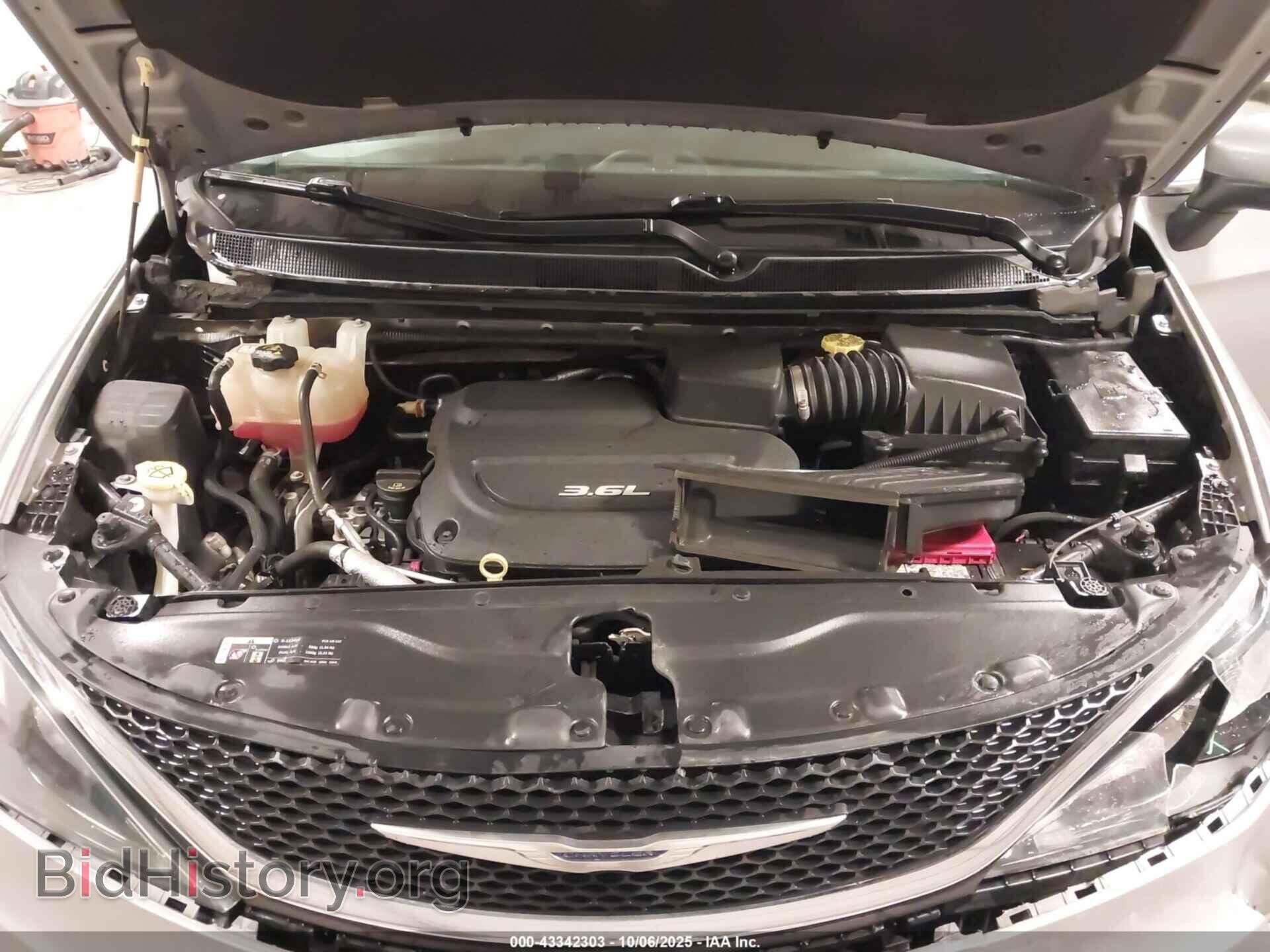2017 CHRYSLER PACIFICA - VIN: 2C4RC1DG6HR502038 - Photo 10